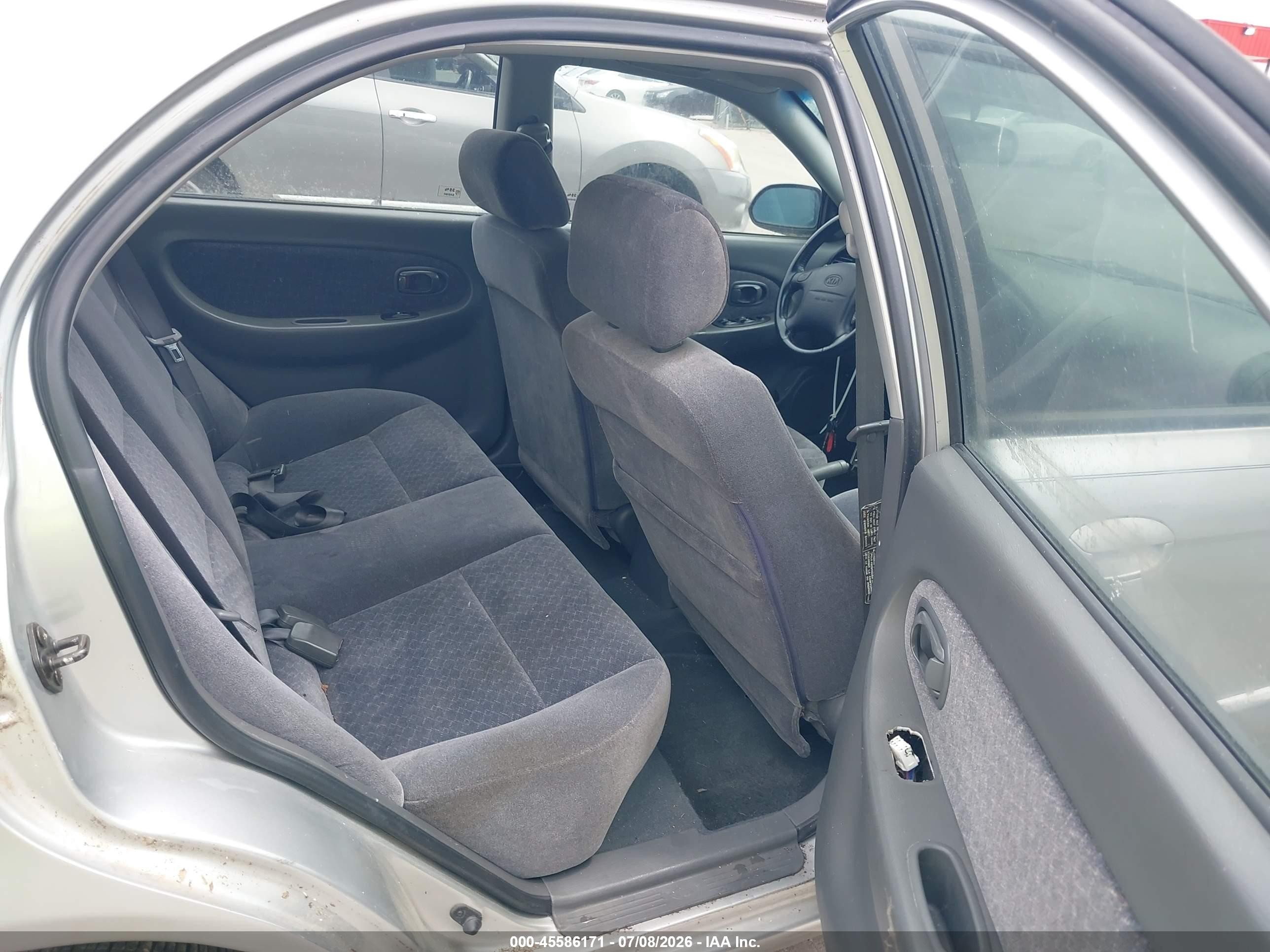 2004 Kia Spectra Gs/gsx Silver vin: KNAFB161945136871