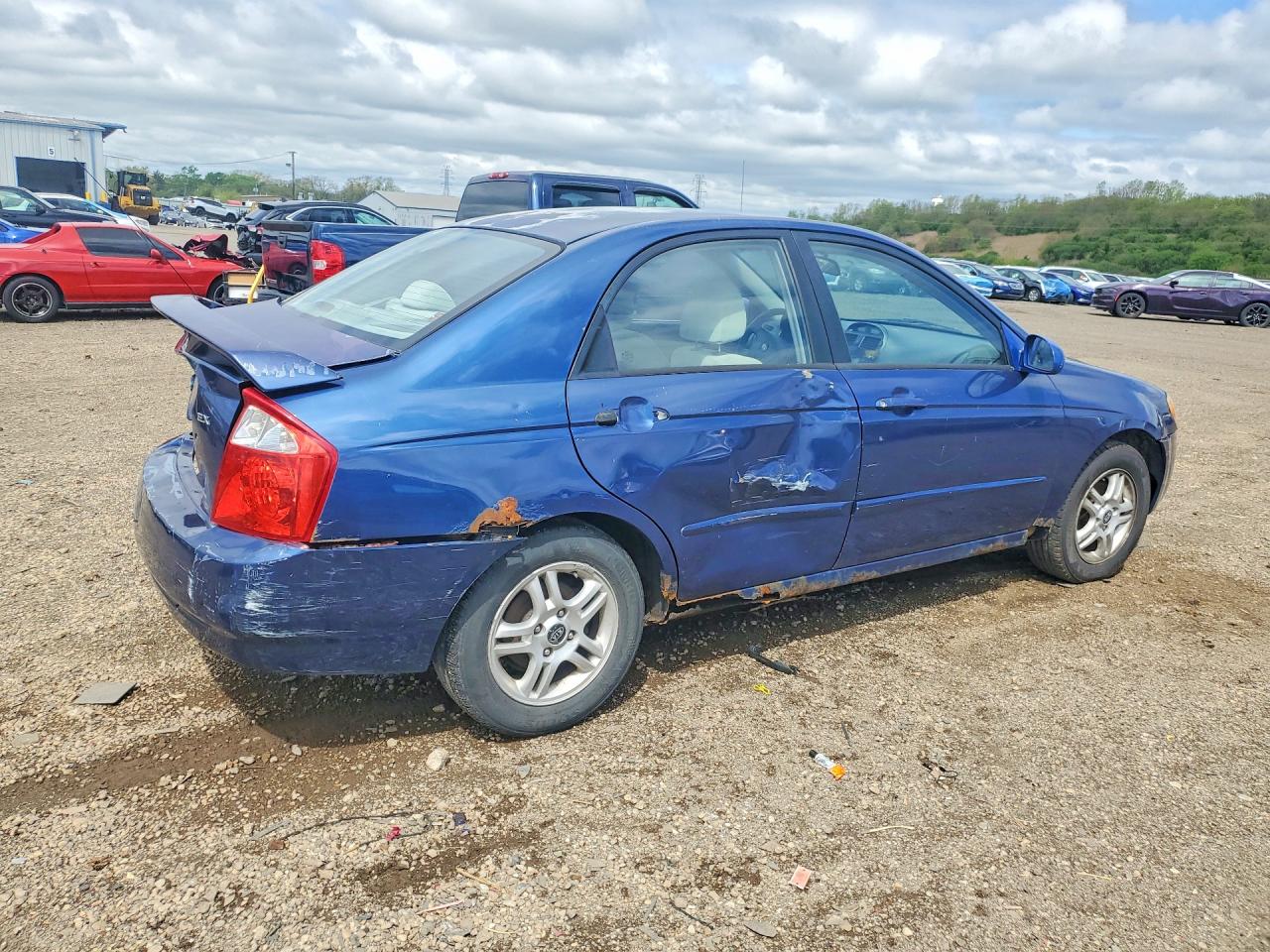 2005 Kia Spectra Lx/ex Blue vin: KNAFE121055090829