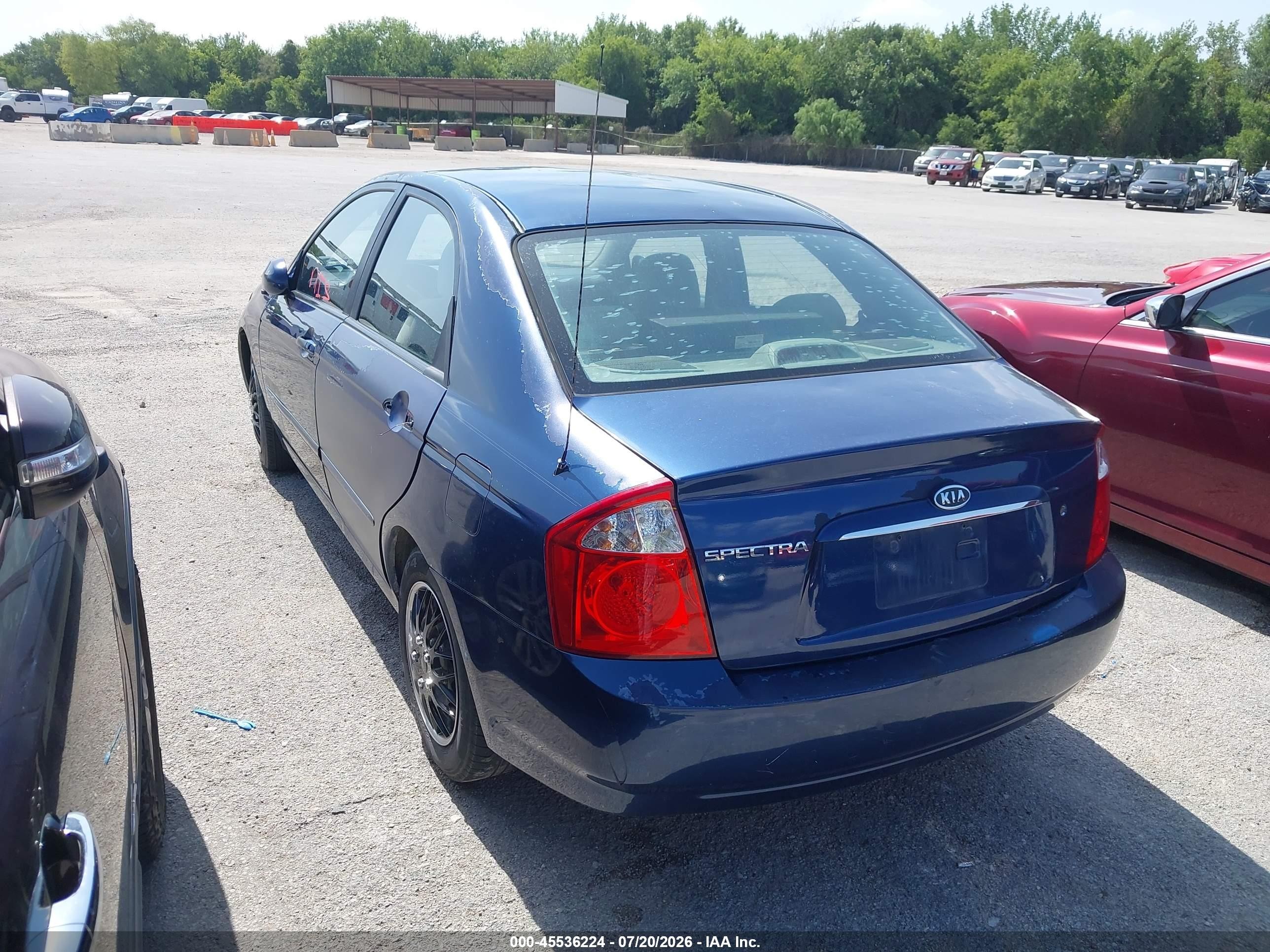2005 Kia Spectra Ex/lx/sx Blue vin: KNAFE121055122355