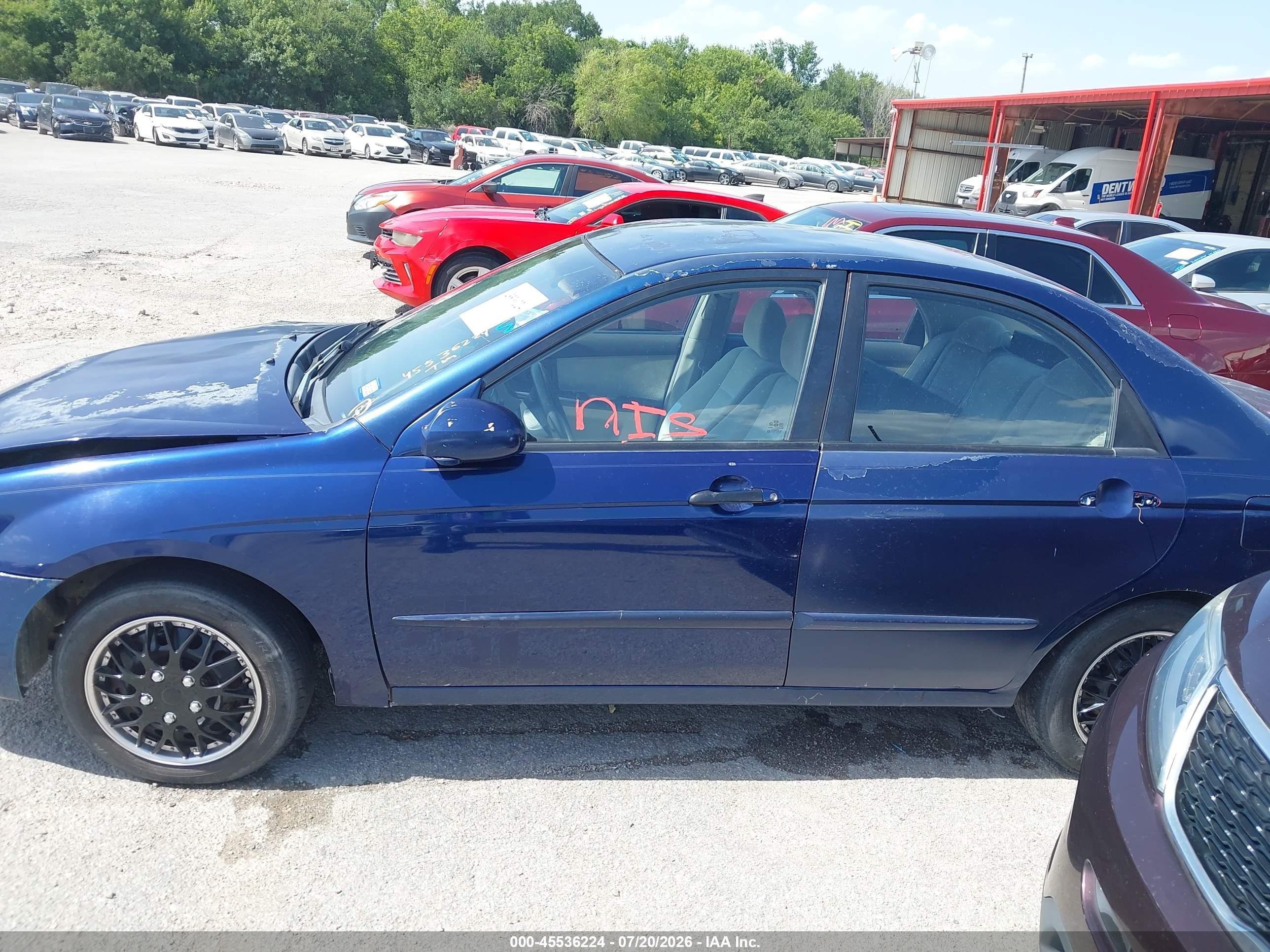 2005 Kia Spectra Ex/lx/sx Blue vin: KNAFE121055122355