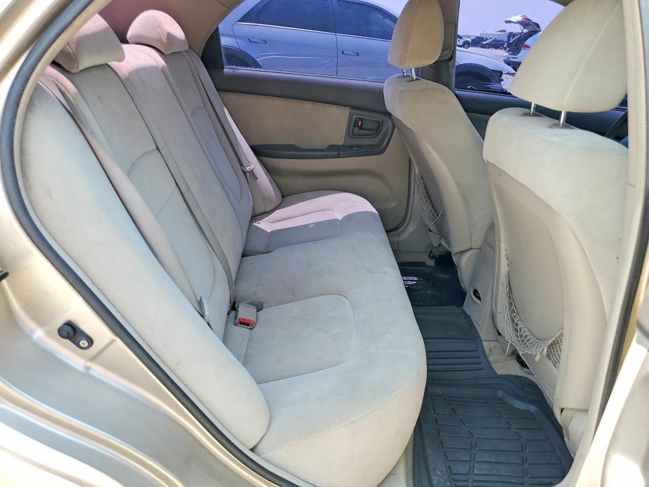 2006 Kia Spectra Ex Gold vin: KNAFE121065279255
