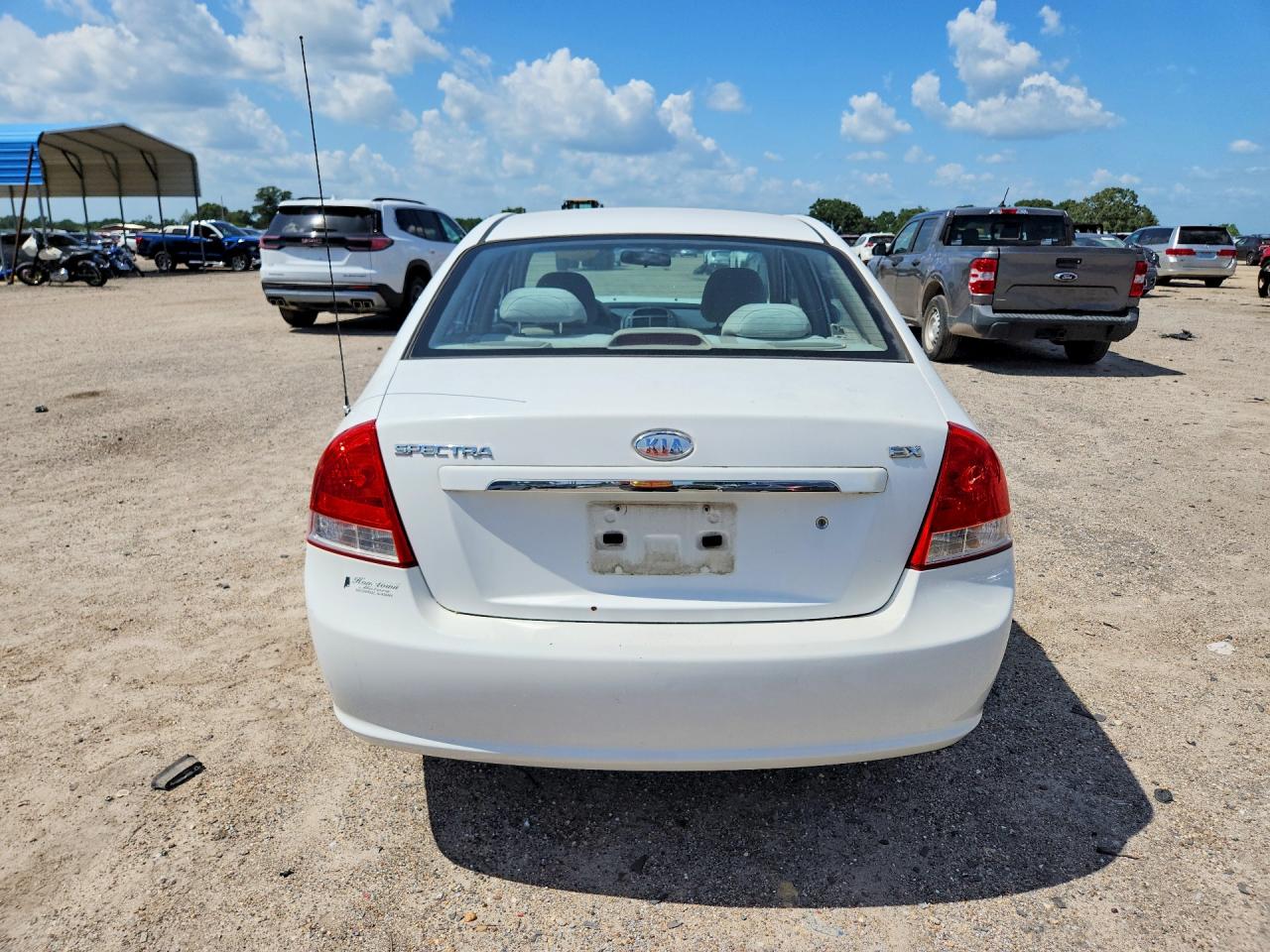 2007 Kia Spectra Lx White vin: KNAFE121075434355