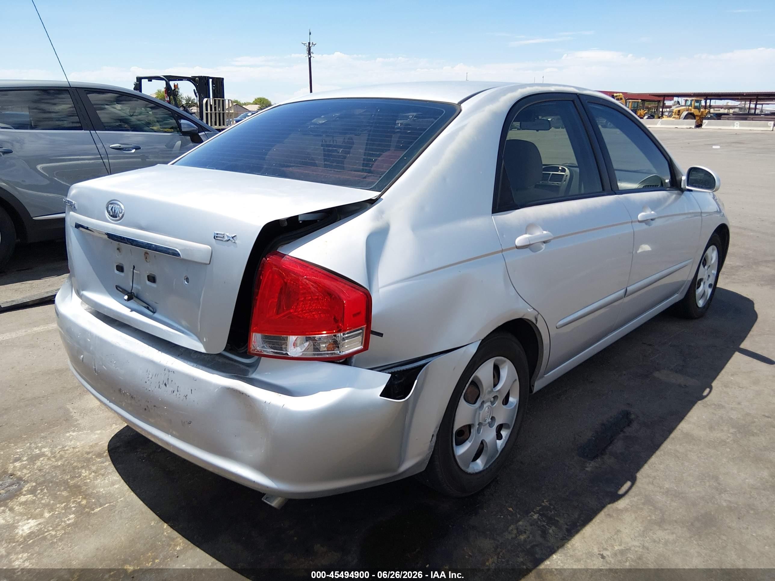 2008 Kia Spectra Ex Silver vin: KNAFE121085495738