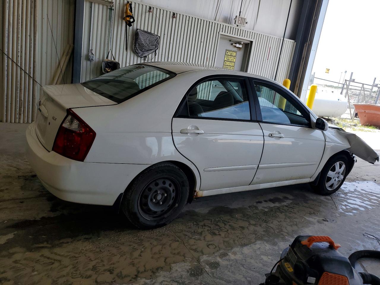 2006 Kia Spectra Ex White vin: KNAFE121165351807