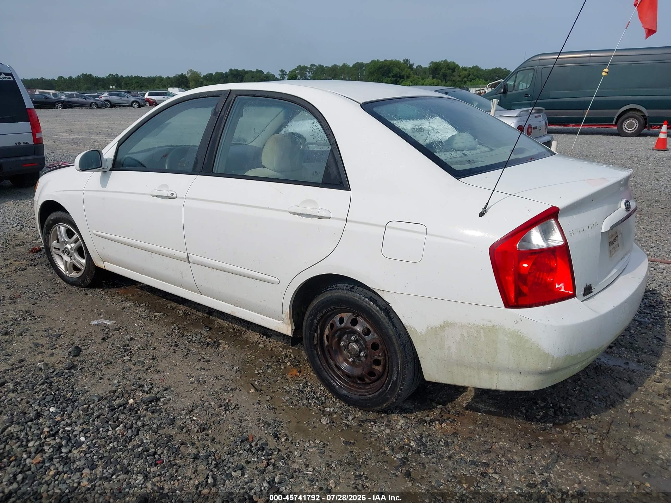 2004 Kia Spectra Ex/lx White vin: KNAFE121245036768