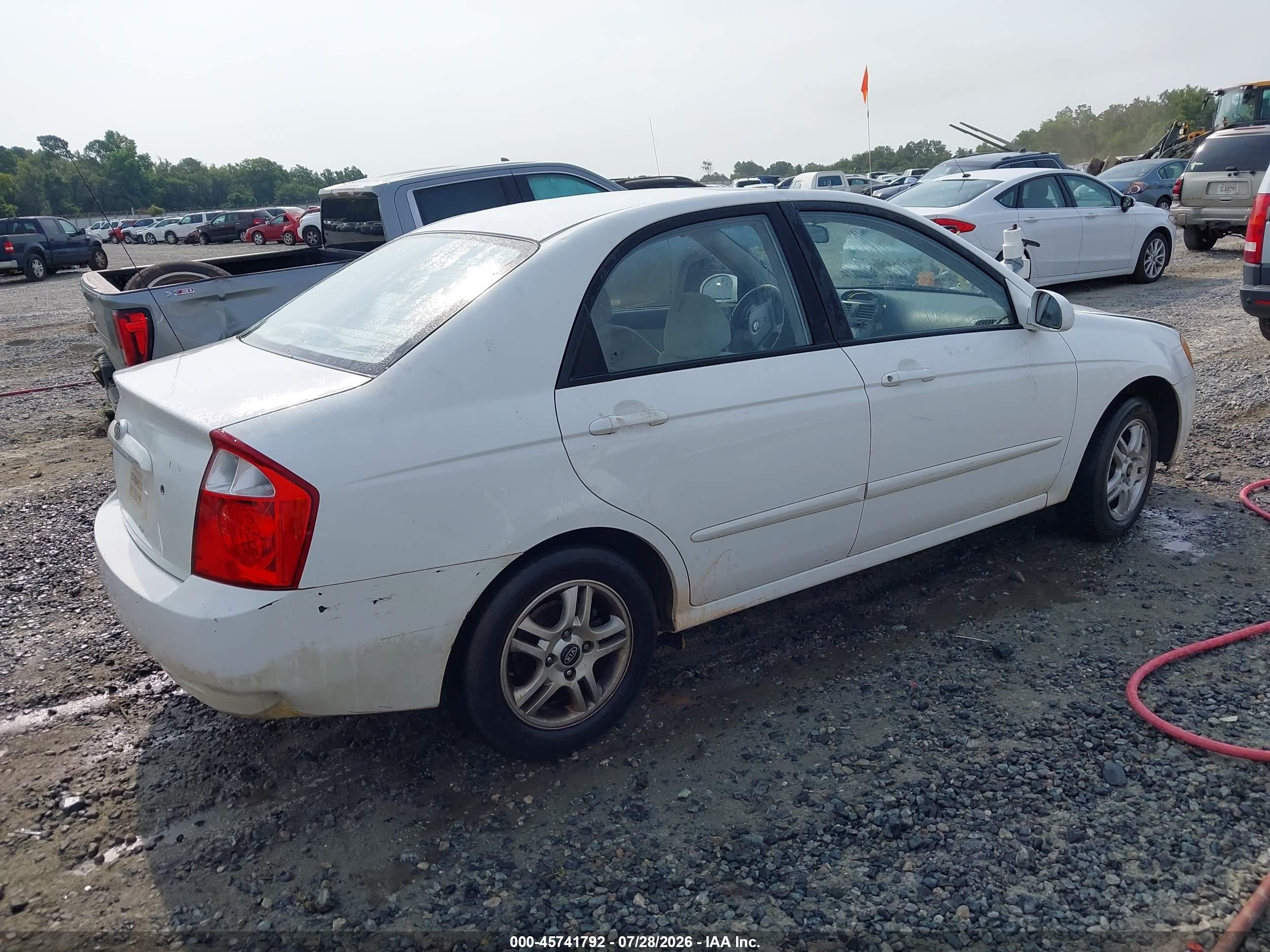 2004 Kia Spectra Ex/lx White vin: KNAFE121245036768