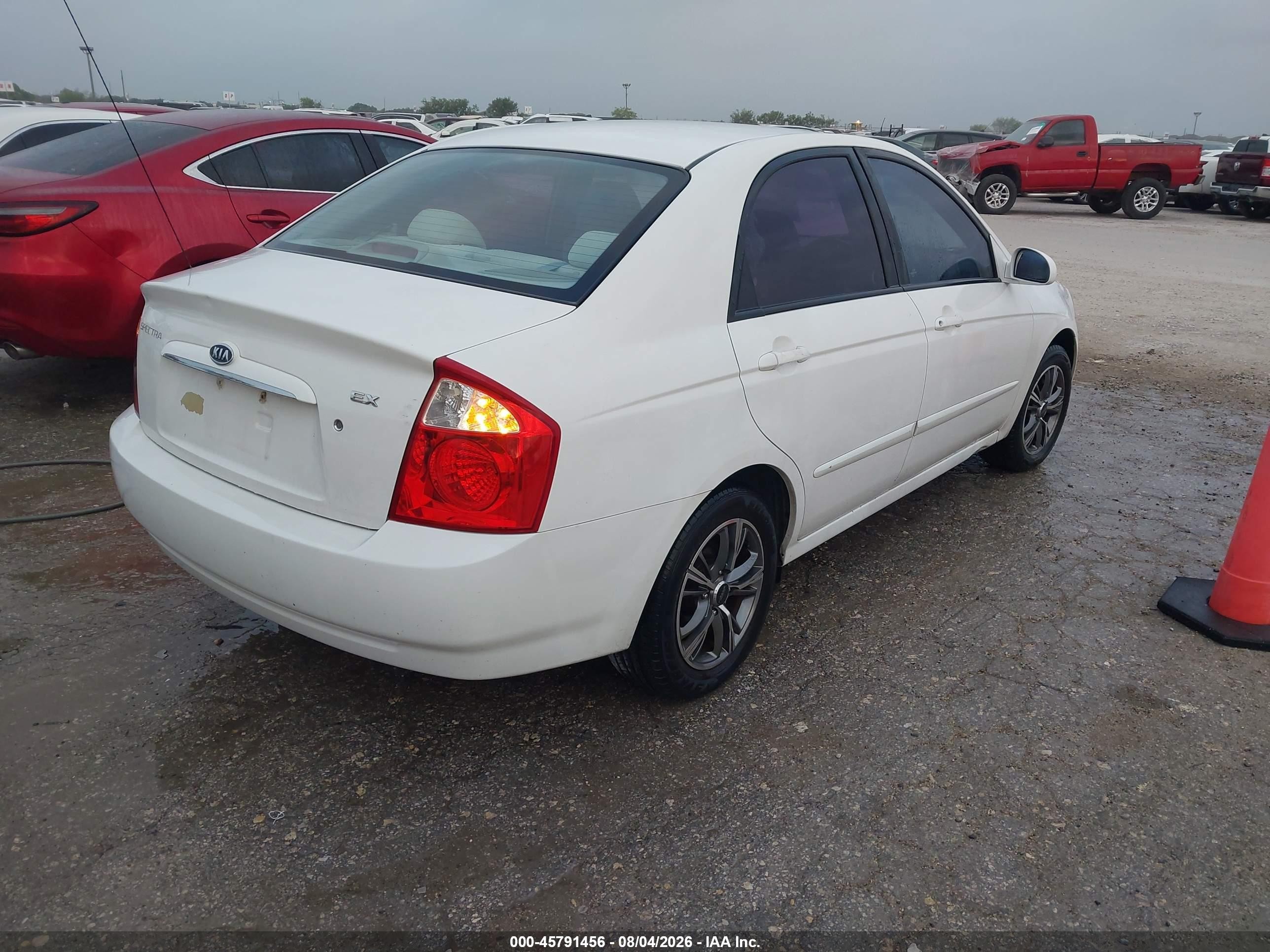 2005 Kia Spectra Ex/lx/sx White vin: KNAFE121255118081
