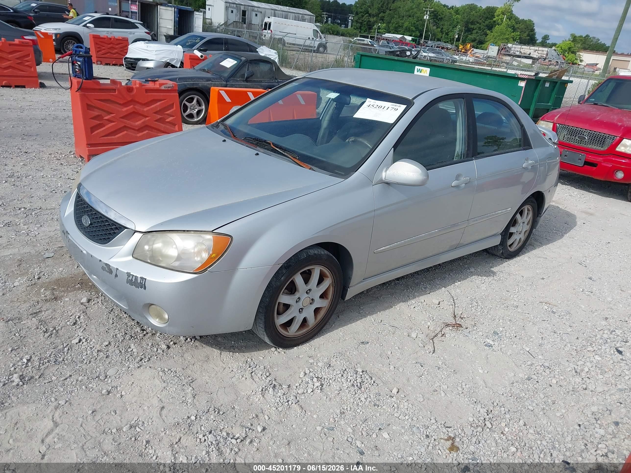 2006 Kia Spectra Ex/lx/sx Серебряный vin: KNAFE121265327564