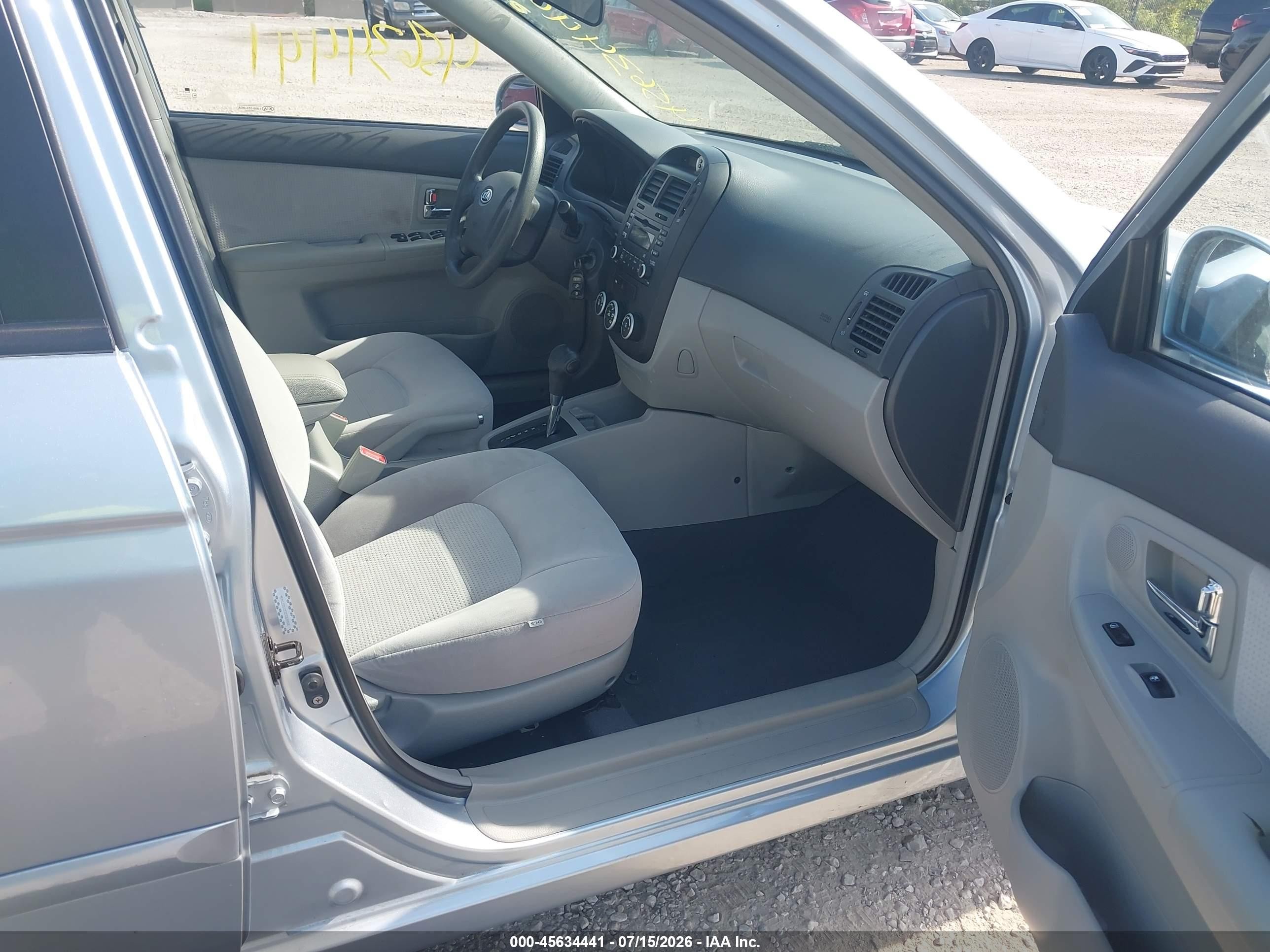 2007 Kia Spectra Ex Silver vin: KNAFE121275377494