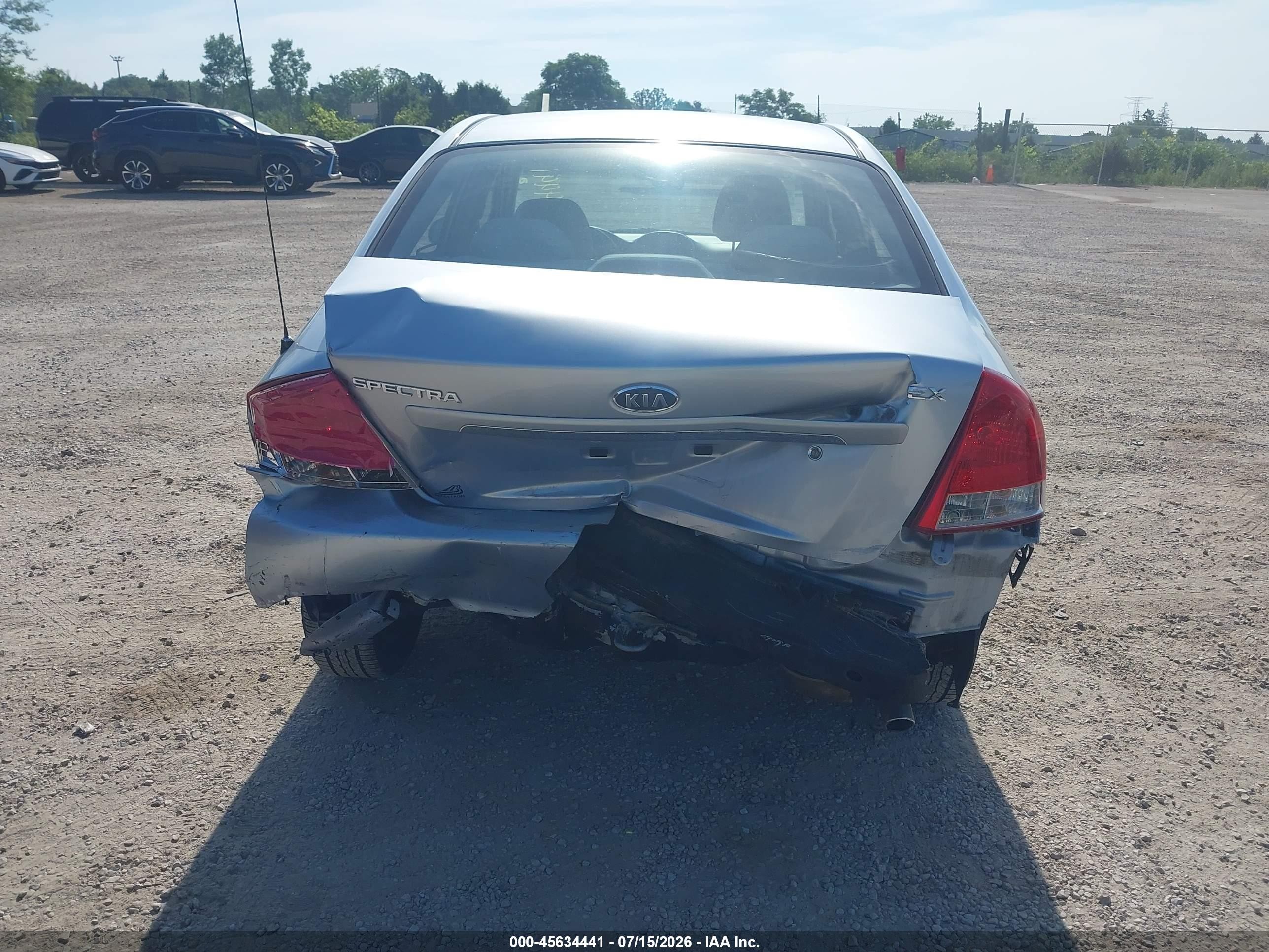 2007 Kia Spectra Ex Silver vin: KNAFE121275377494