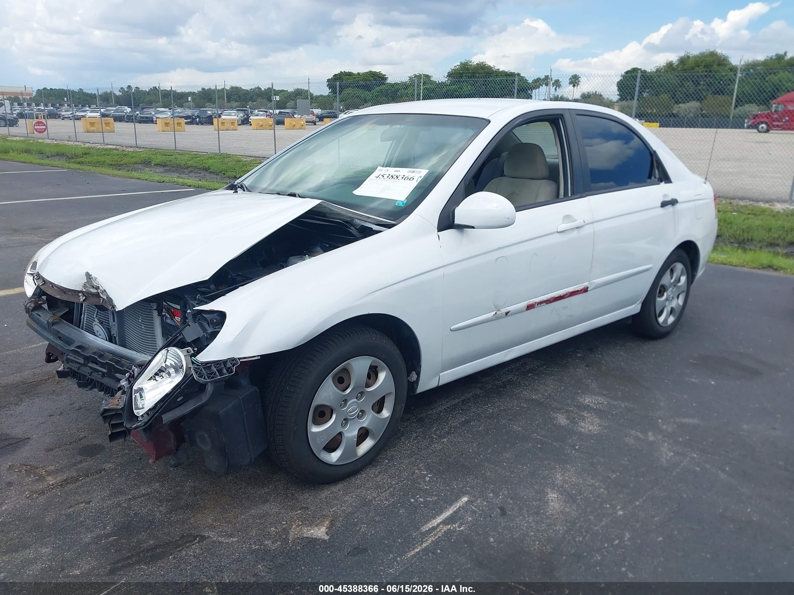 2008 Kia Spectra Ex White vin: KNAFE121285548441