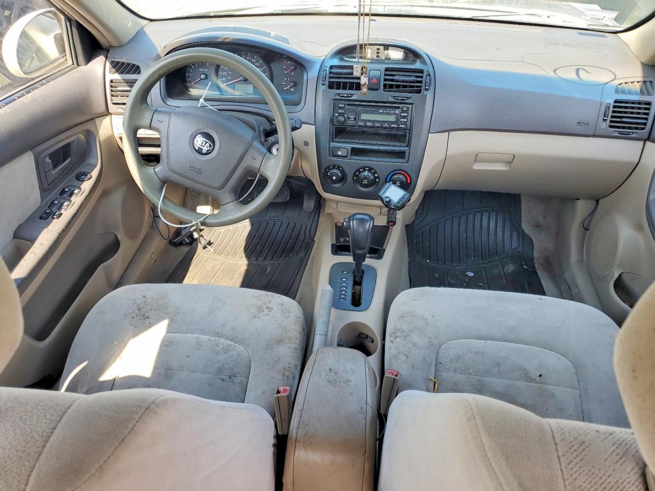 2004 Kia Spectra Lx Tan vin: KNAFE121345060335