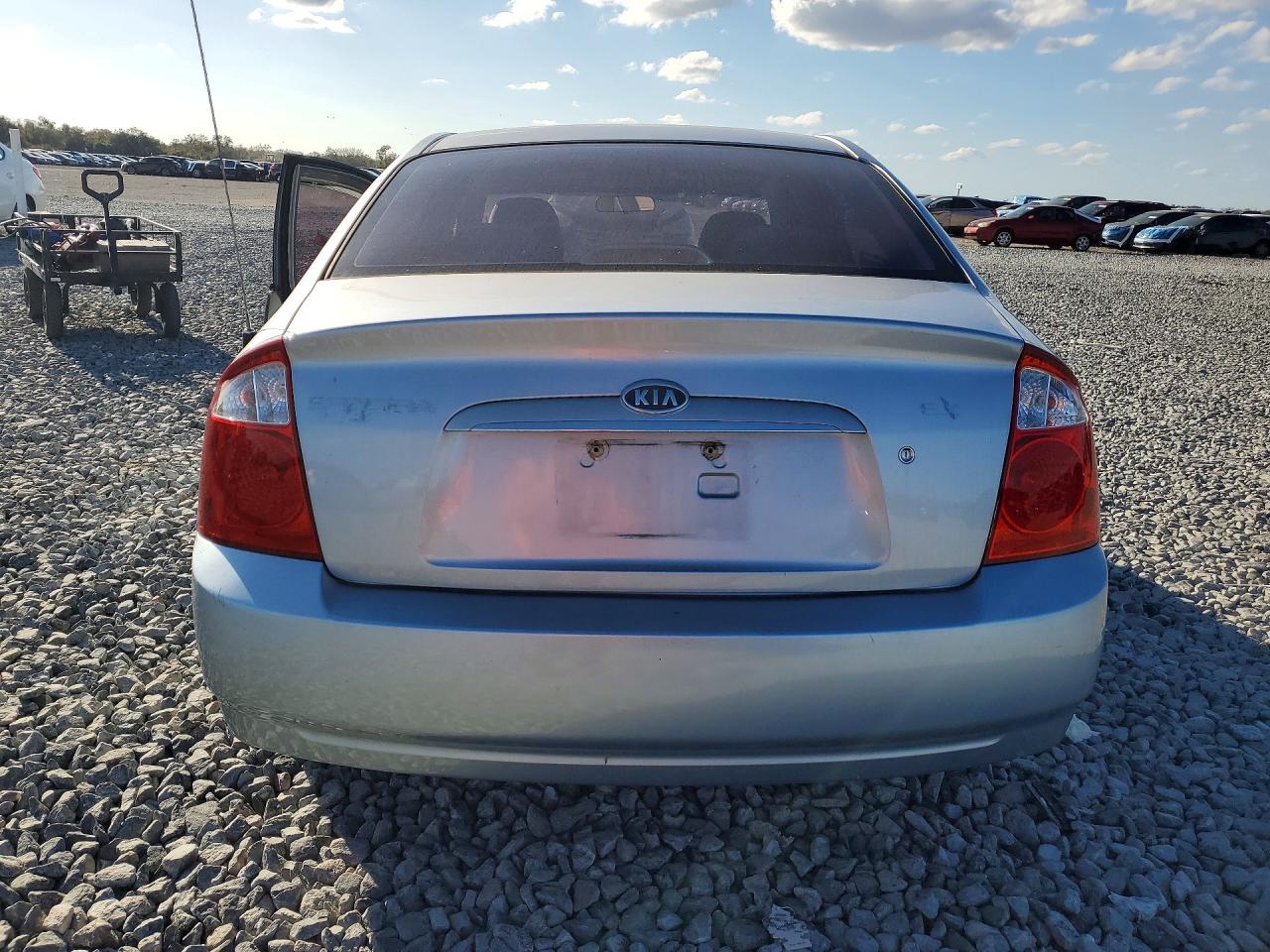 2005 Kia Spectra Lx Синий vin: KNAFE121355132913