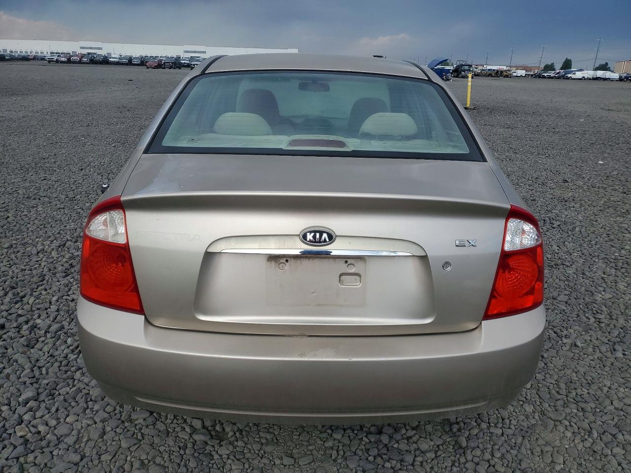 2006 Kia Spectra Ex Tan vin: KNAFE121365359780