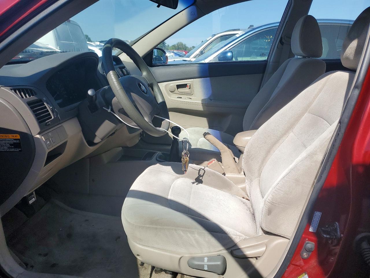 2006 Kia Spectra Ex Burgundy vin: KNAFE121365373310