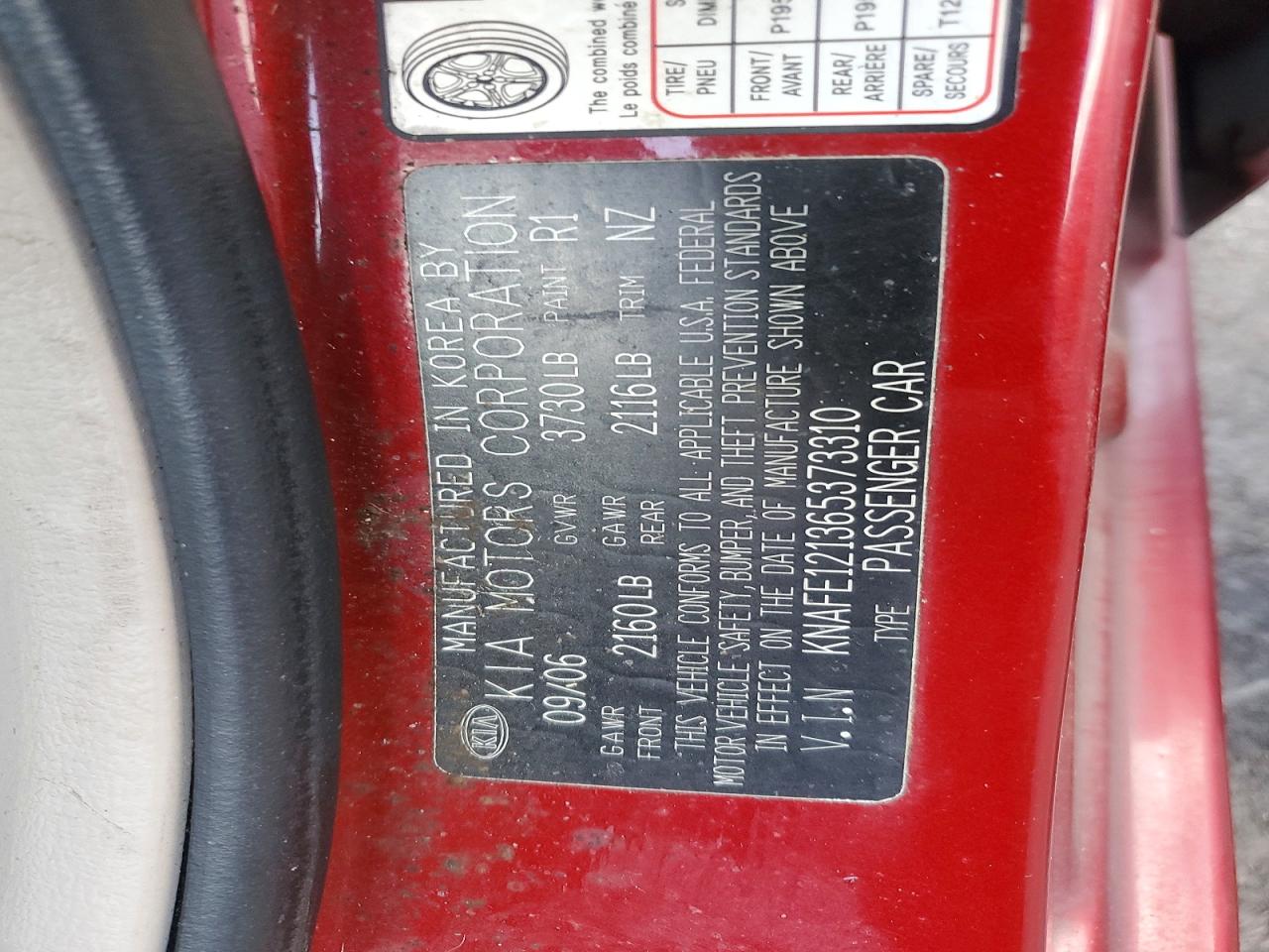 2006 Kia Spectra Ex Burgundy vin: KNAFE121365373310