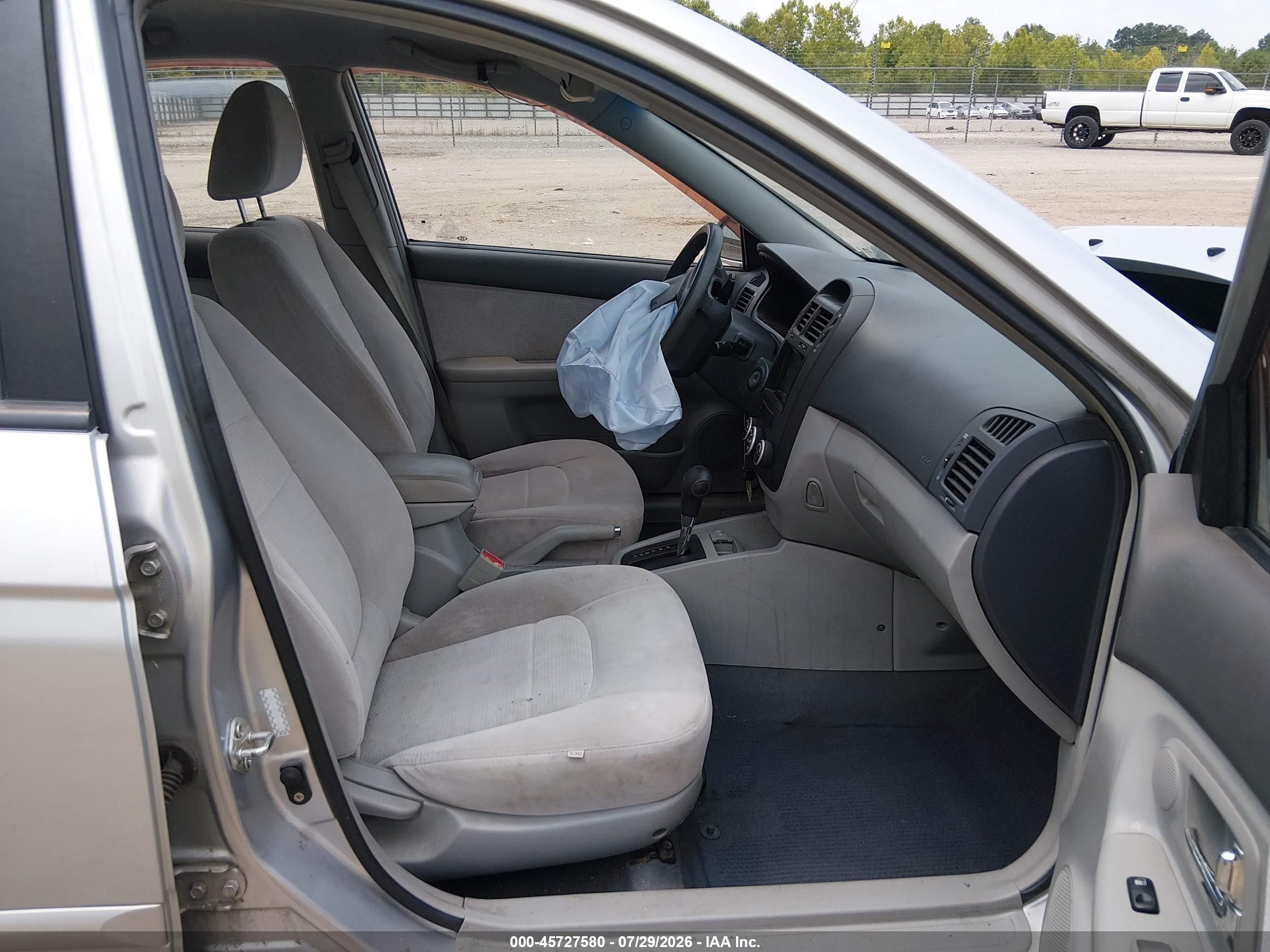 2007 Kia Spectra Ex Silver vin: KNAFE121375457063