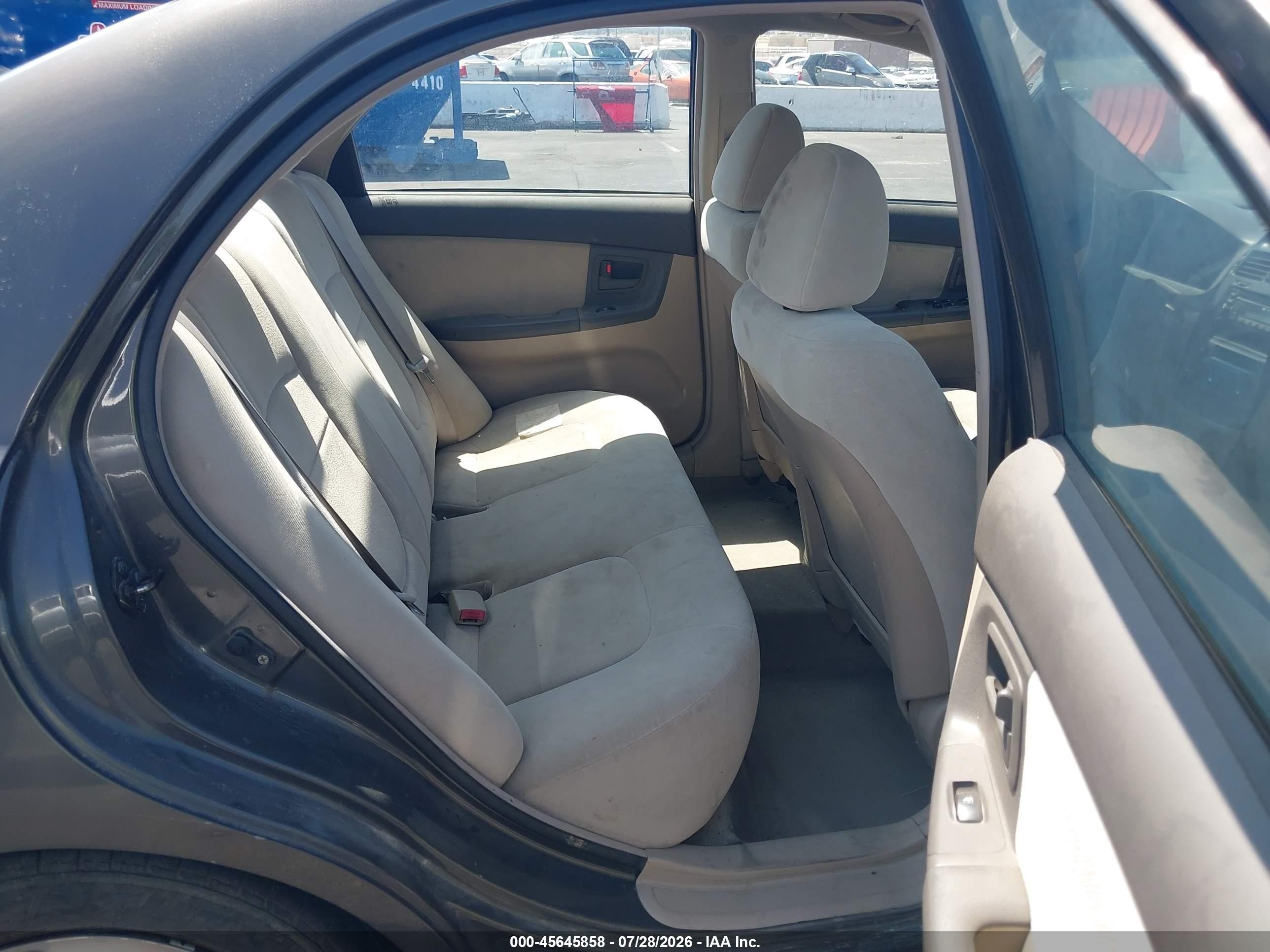 2004 Kia Spectra Ex/lx Gray vin: KNAFE121445042054