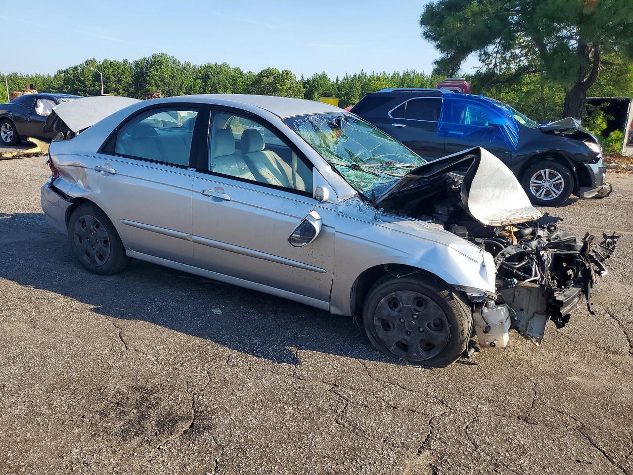 2006 Kia Spectra Ex Silver vin: KNAFE121465211802