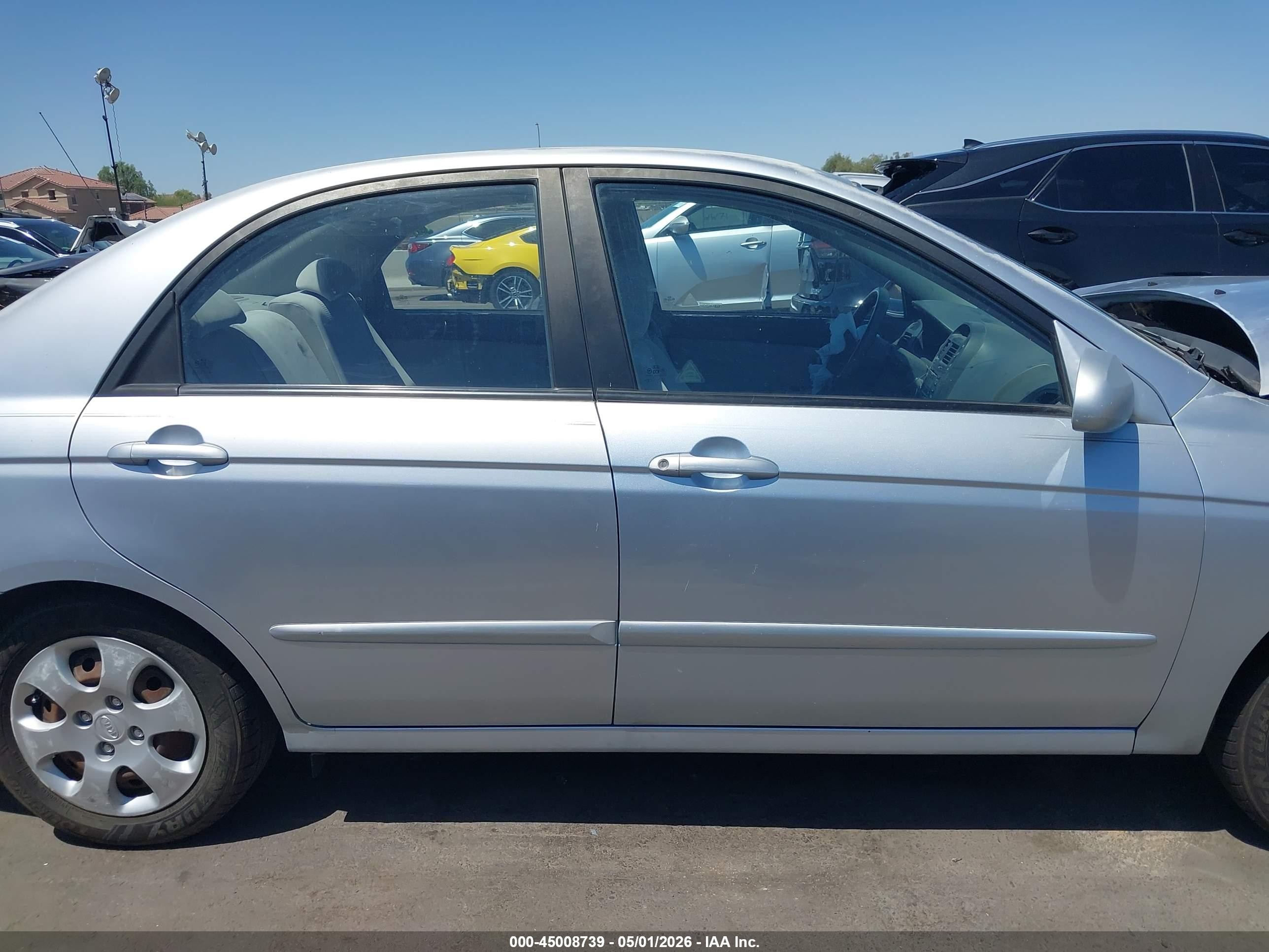 2007 Kia Spectra Ex Silver vin: KNAFE121475423567