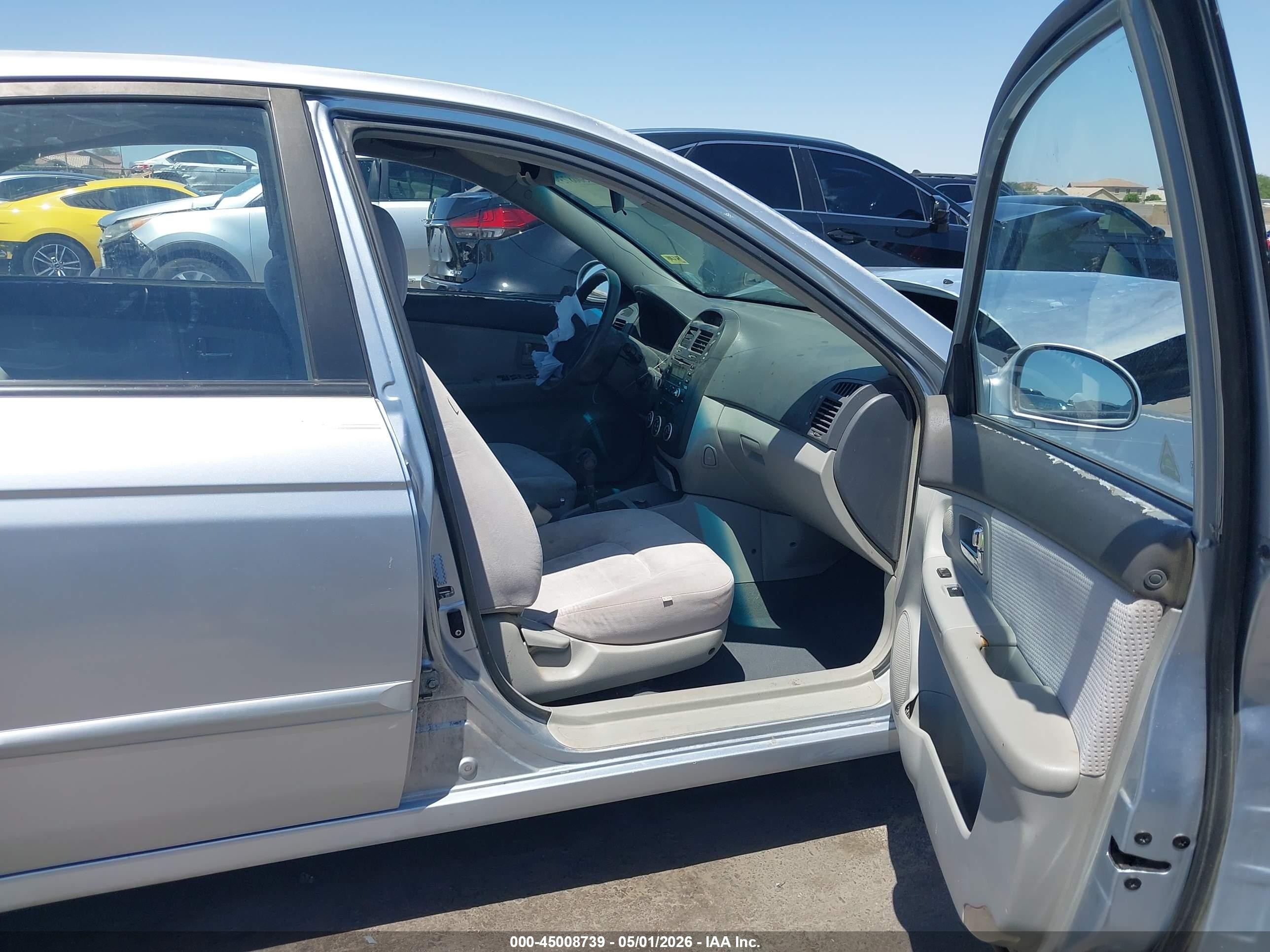 2007 Kia Spectra Ex Silver vin: KNAFE121475423567