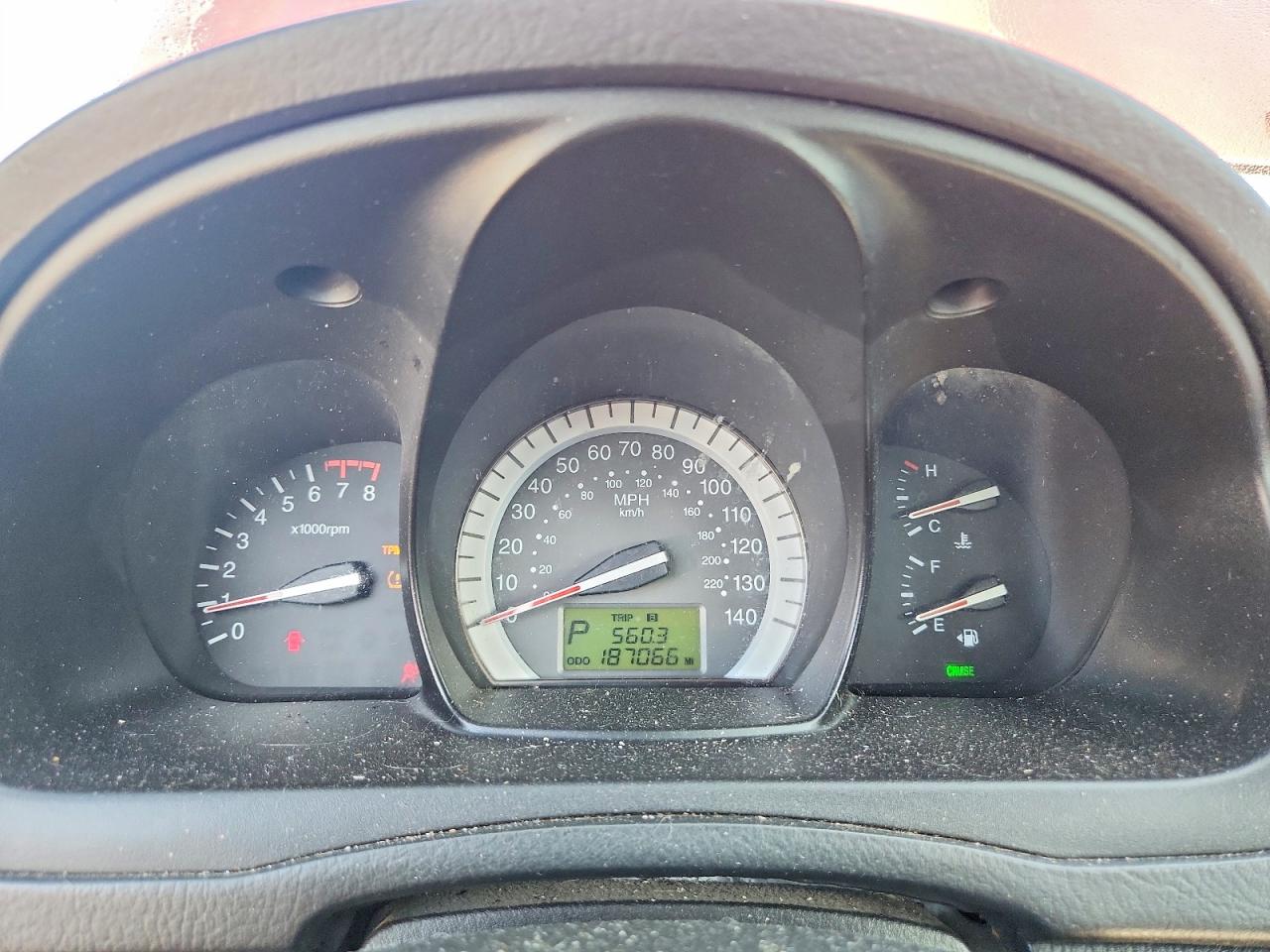 2008 Kia Spectra Lx Red vin: KNAFE121485018861