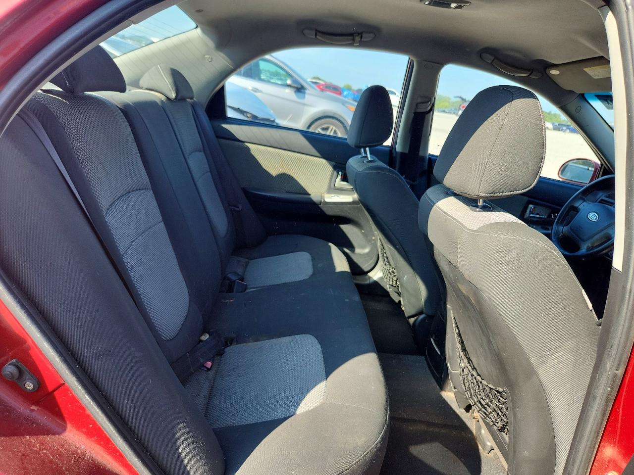 2008 Kia Spectra Lx Red vin: KNAFE121485018861