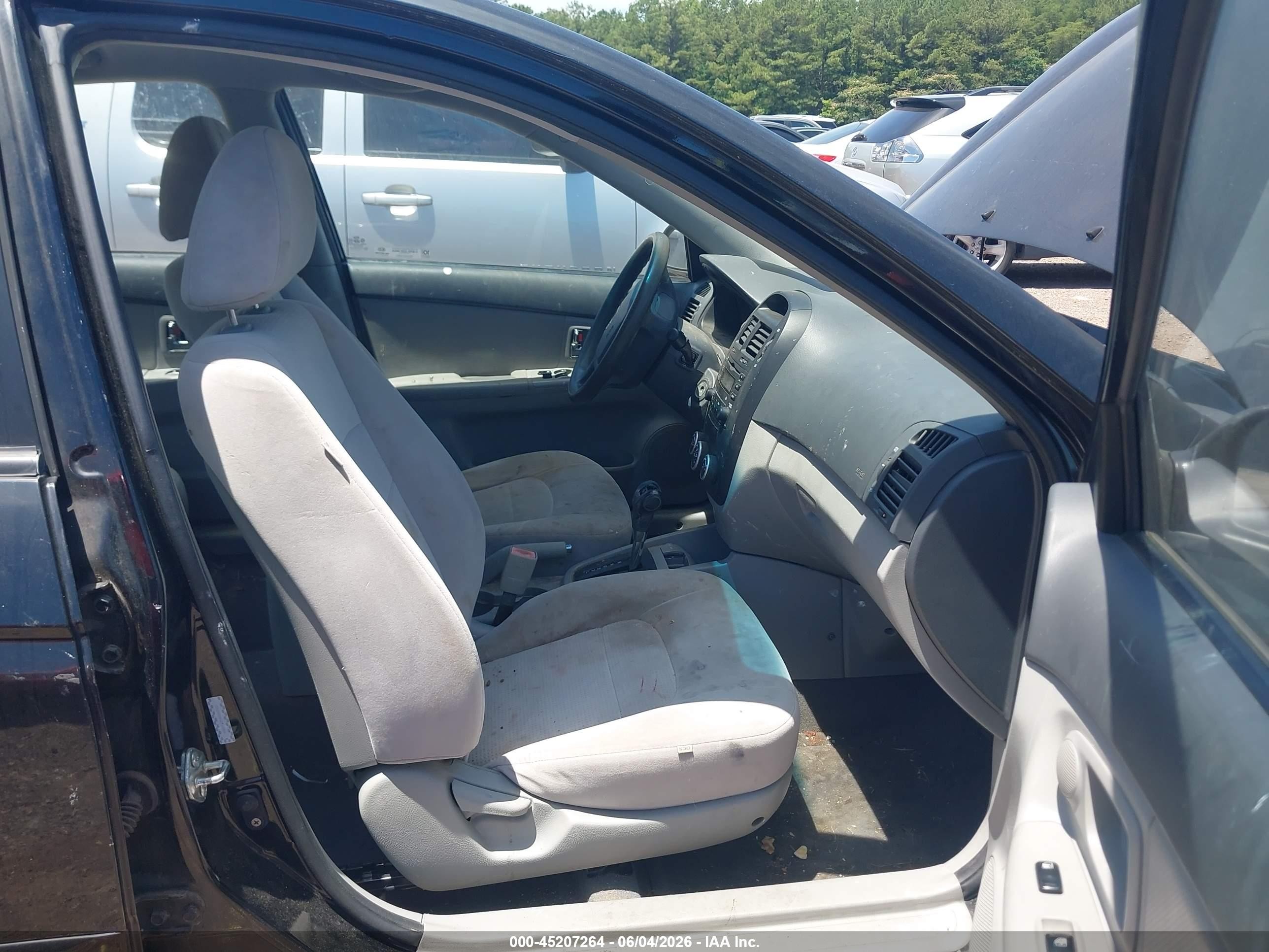 2008 Kia Spectra Ex Black vin: KNAFE121485491692