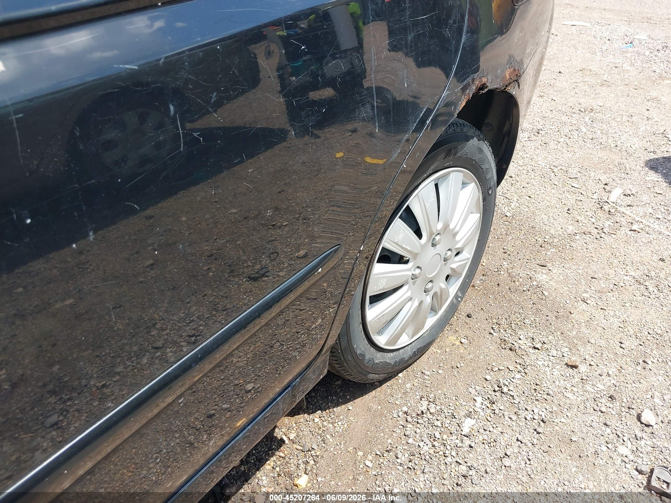 2008 Kia Spectra Ex Black vin: KNAFE121485491692