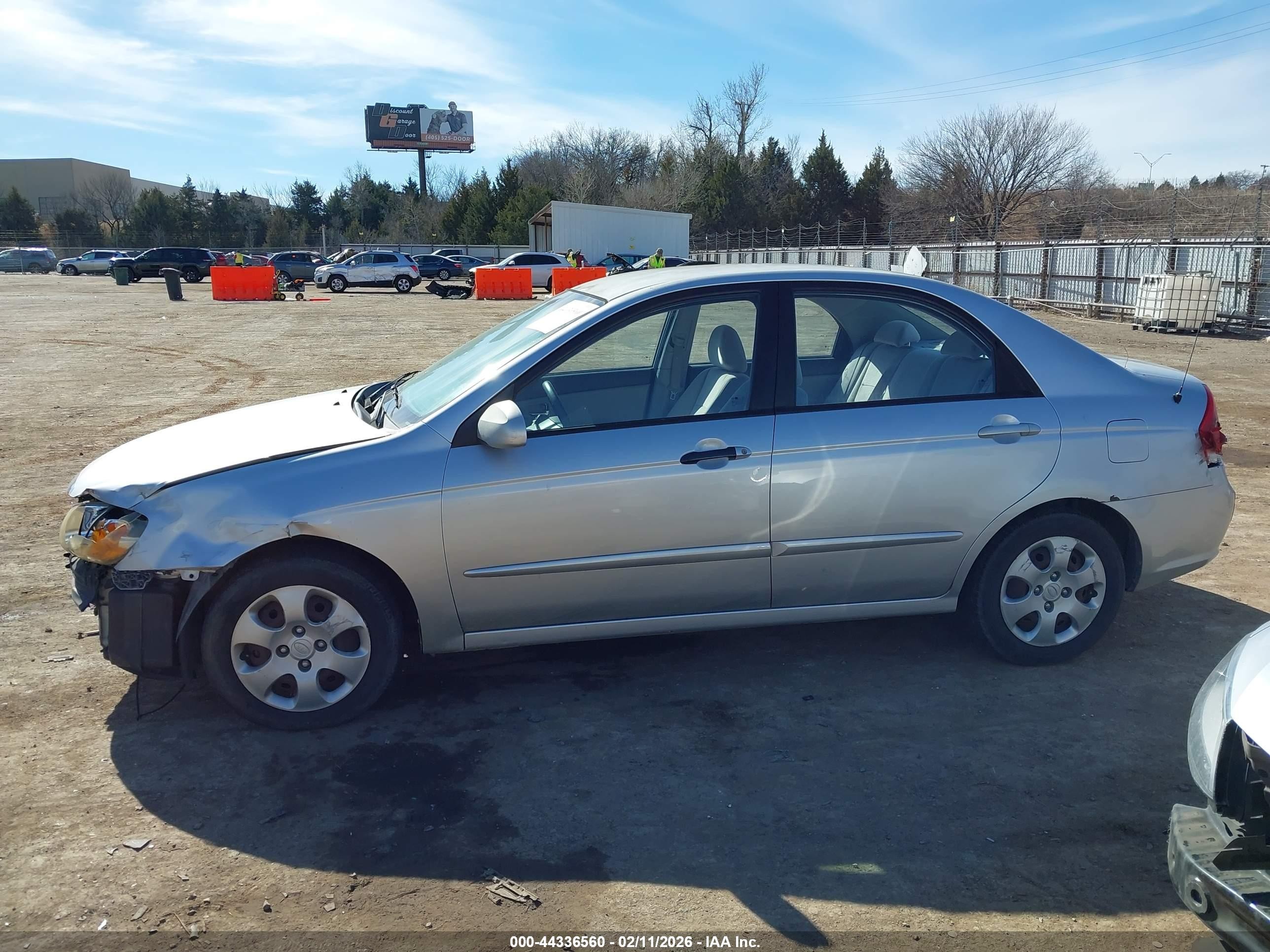 2008 Kia Spectra Ex Gray vin: KNAFE121485508829