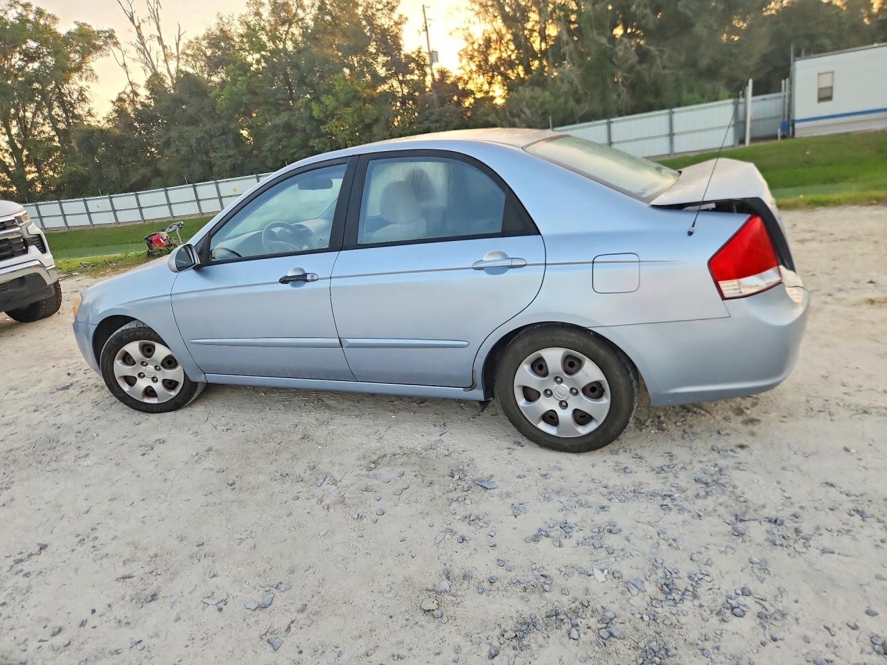 2008 Kia Spectra Lx Blue vin: KNAFE121485553589