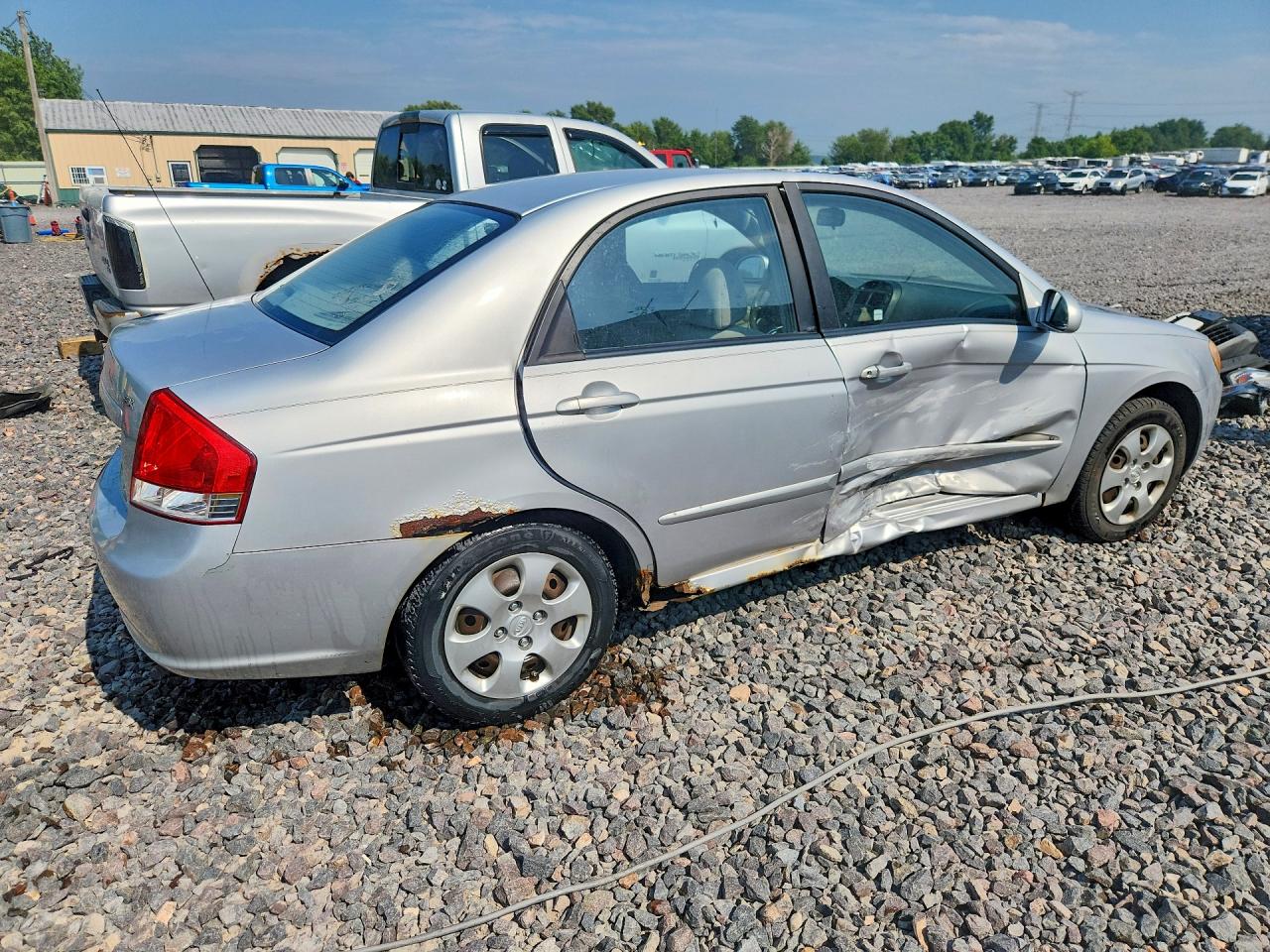 2007 Kia Spectra Lx Silver vin: KNAFE121575377862