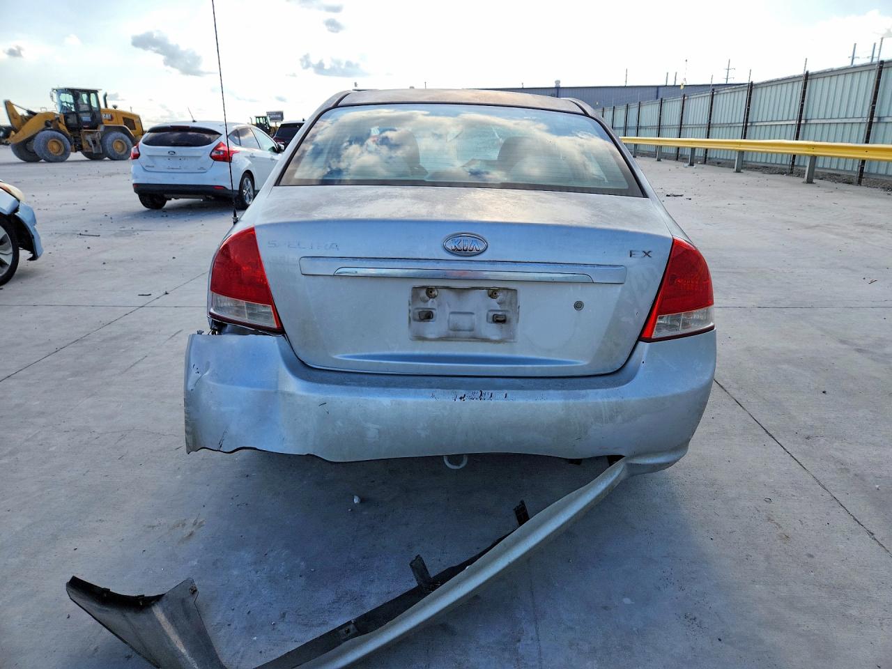 2007 Kia Spectra Lx Silver vin: KNAFE121575384651