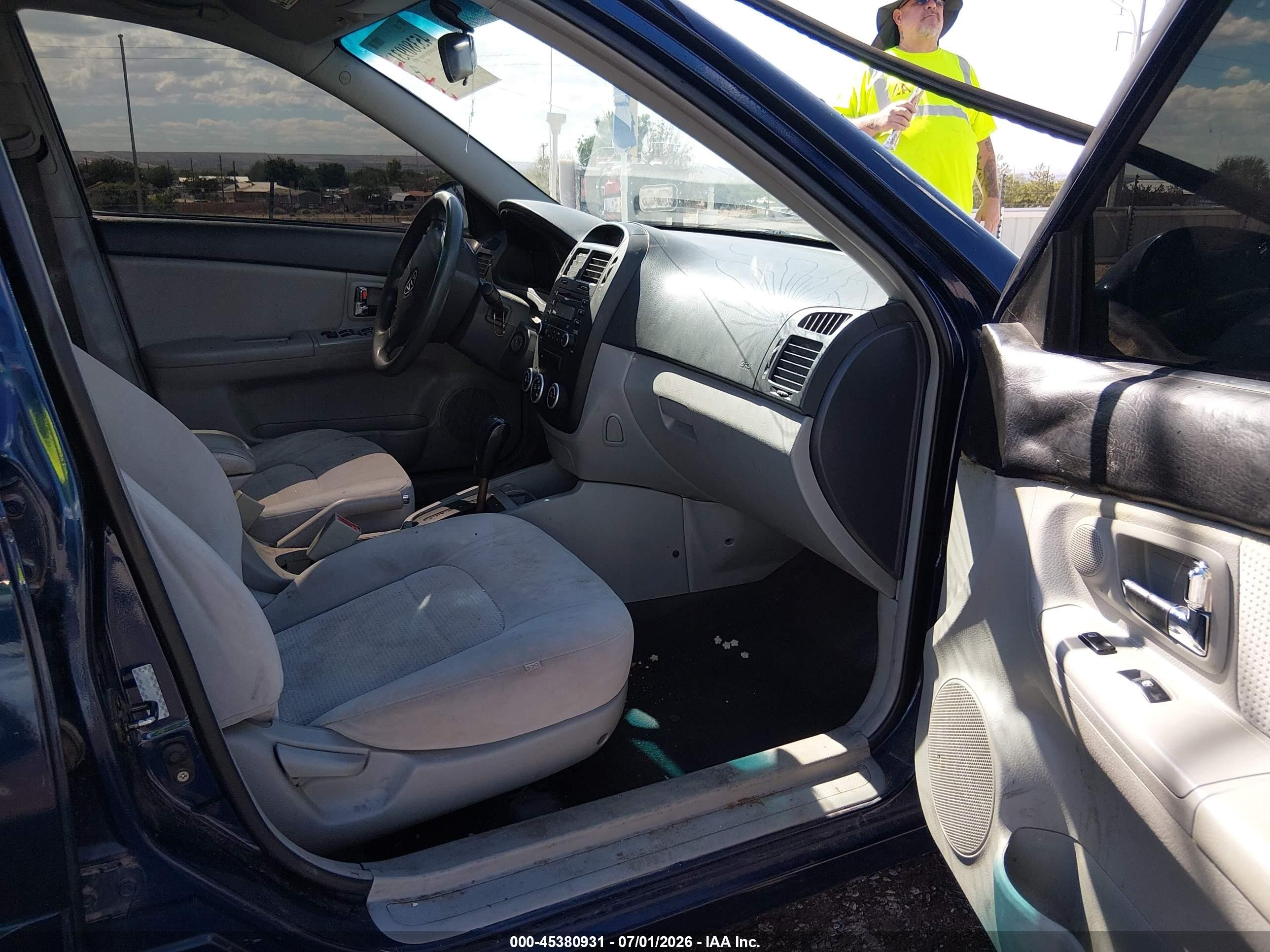 2007 Kia Spectra Ex Blue vin: KNAFE121575399201