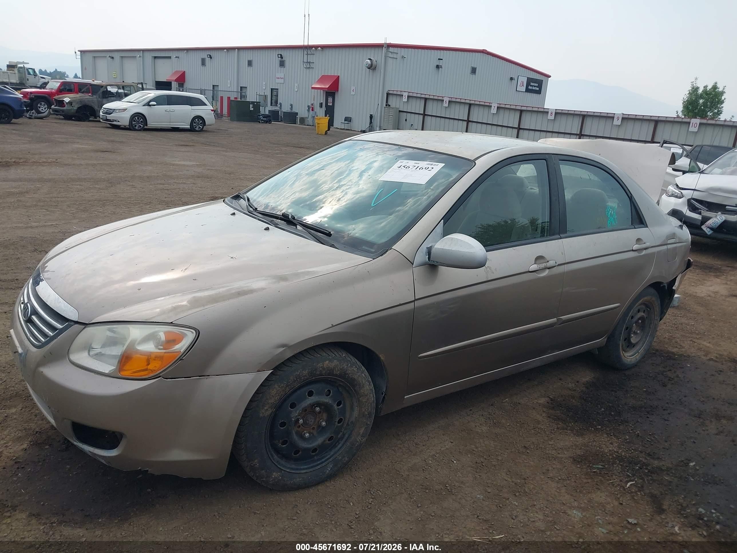 2008 Kia Spectra Ex Gold vin: KNAFE121585494214