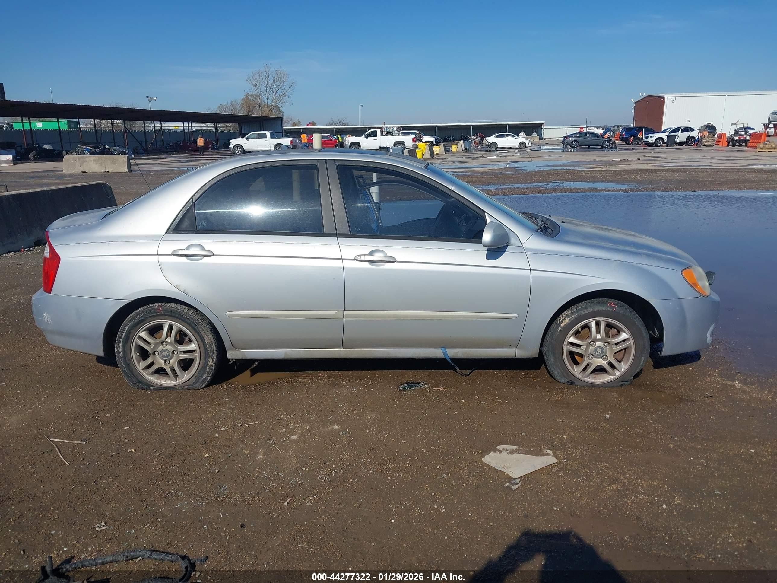 2004 Kia Spectra Ex/lx Silver vin: KNAFE121645019360