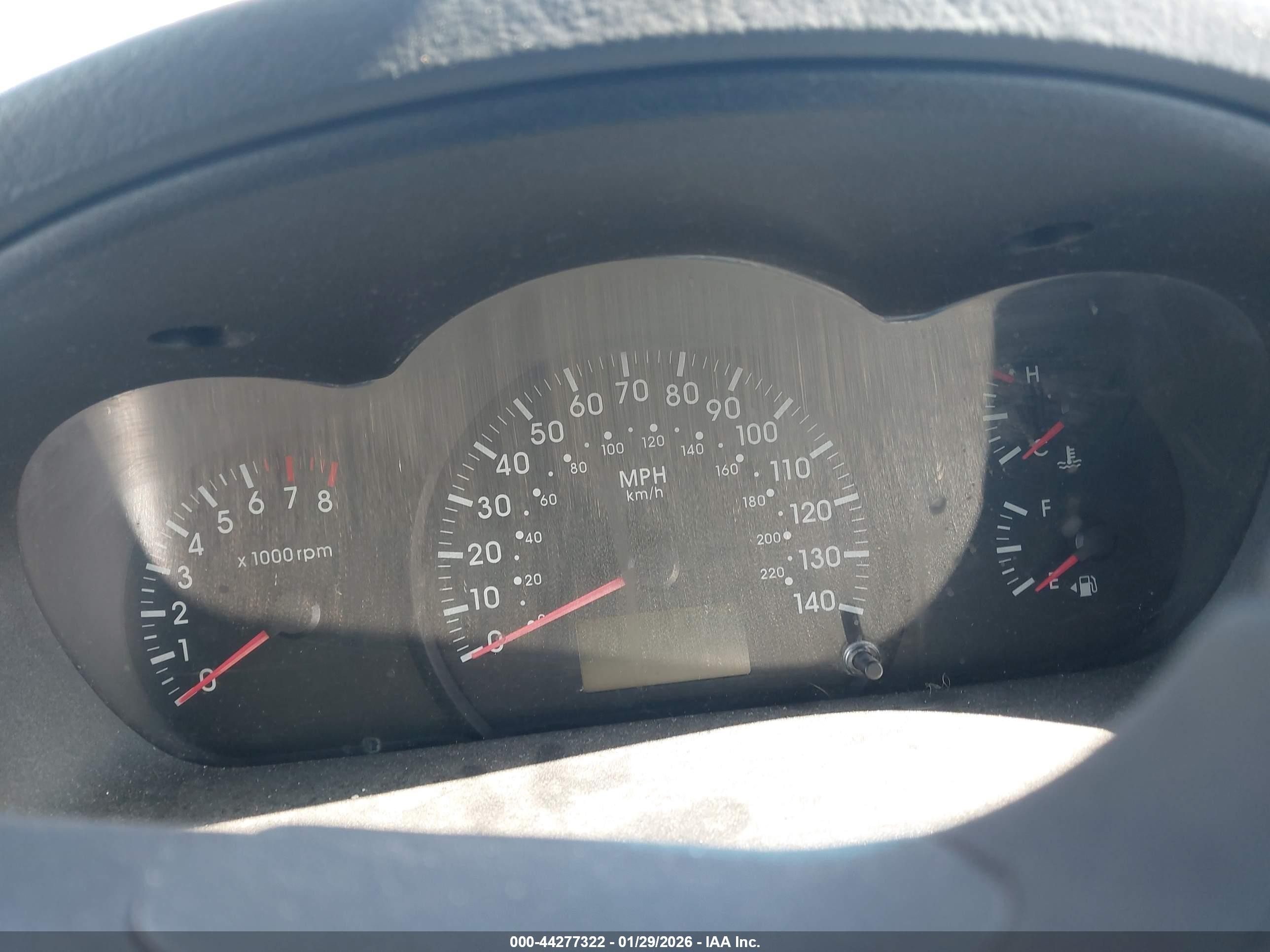 2004 Kia Spectra Ex/lx Silver vin: KNAFE121645019360
