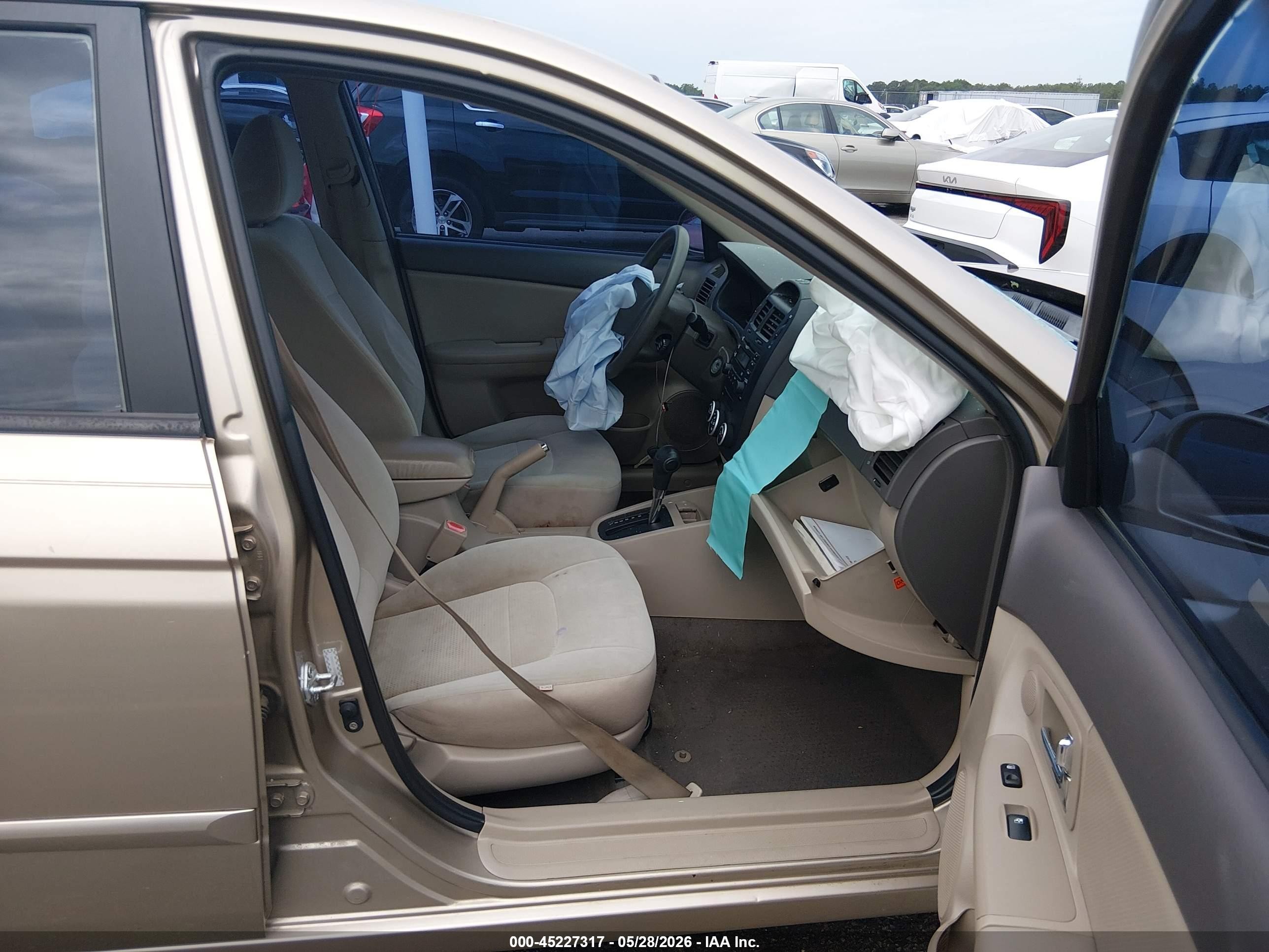 2008 Kia Spectra Ex Tan vin: KNAFE121685559152