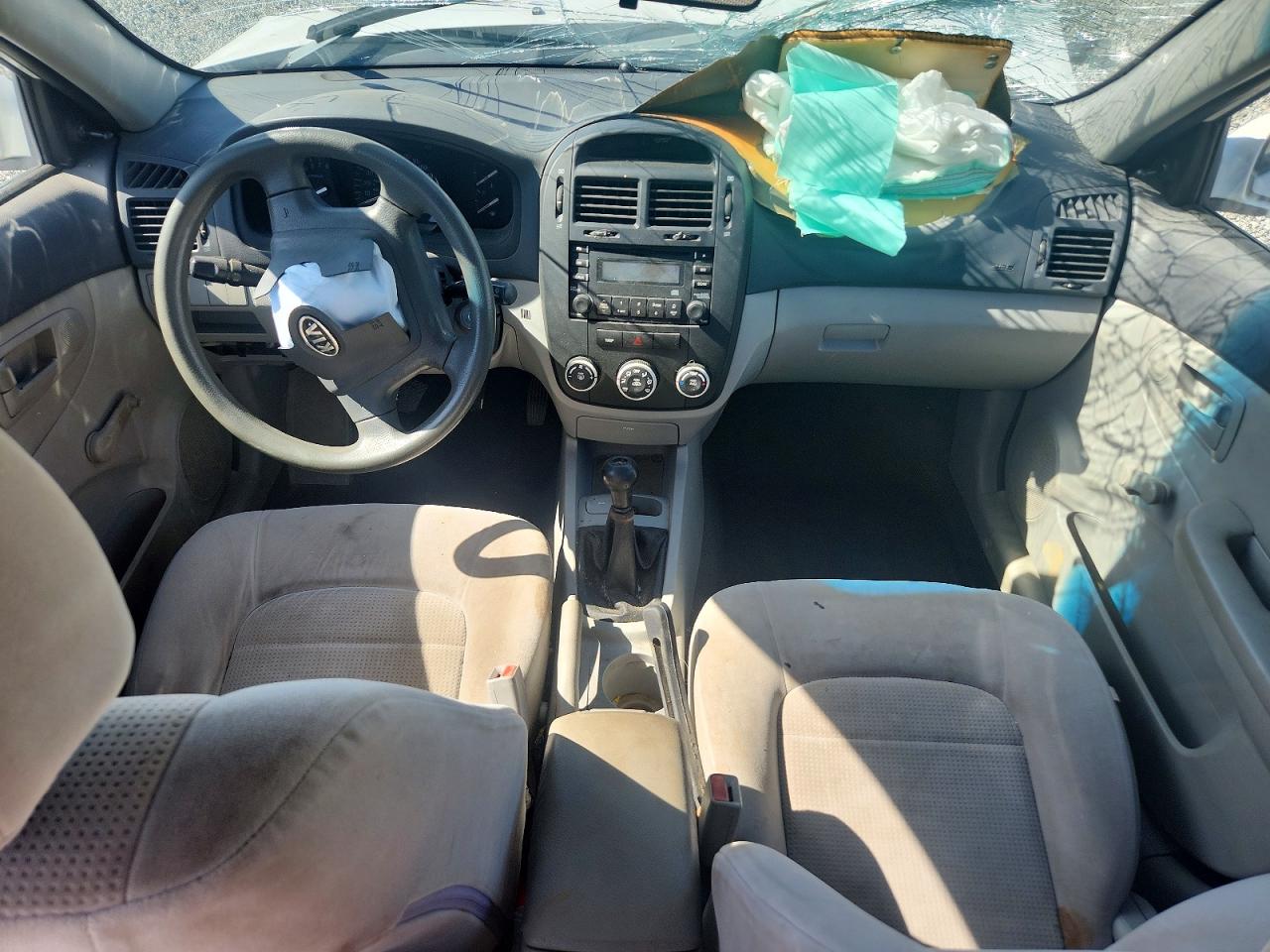 2008 Kia Spectra Lx White vin: KNAFE121685561791