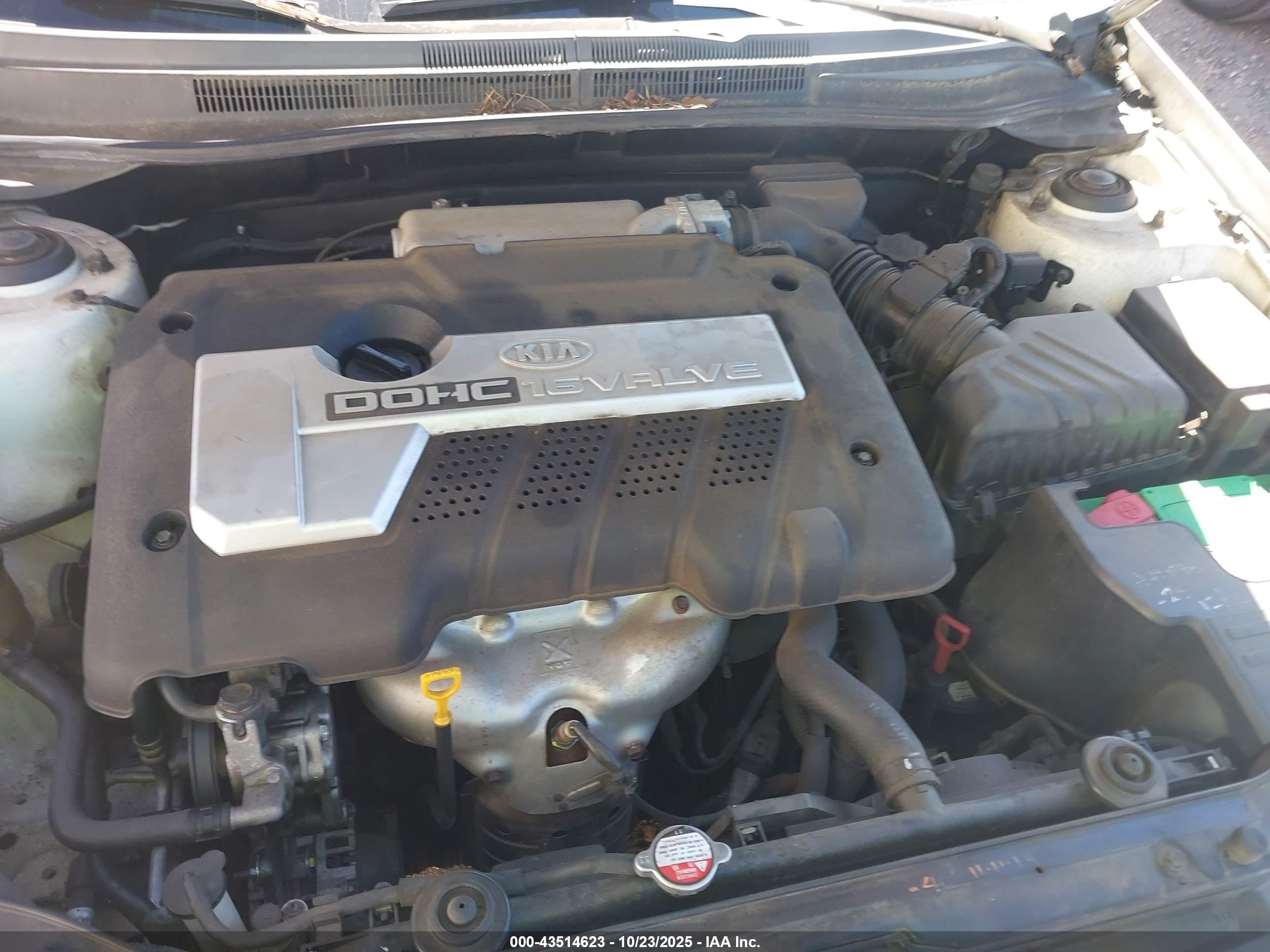 2004 Kia Spectra Ex/lx Белый vin: KNAFE121745036328