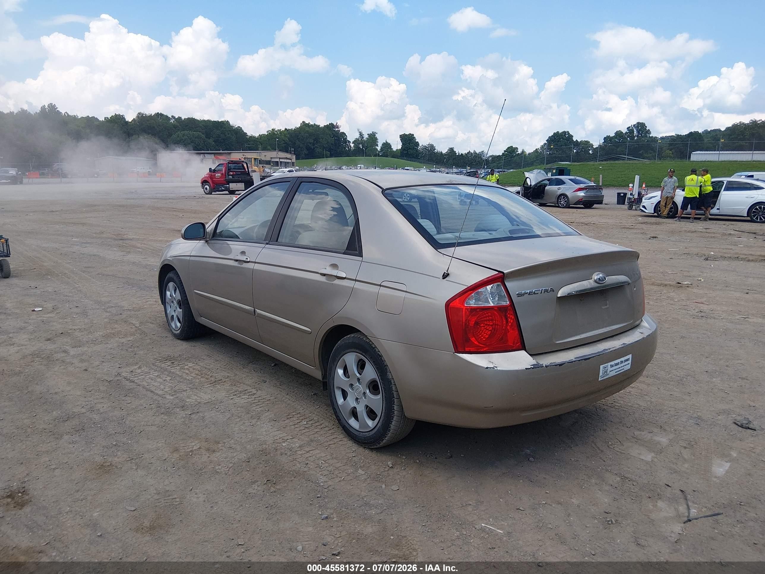 2006 Kia Spectra Ex/lx/sx Золотой vin: KNAFE121765270133