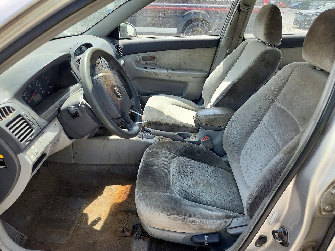 2006 Kia Spectra Ex Silver vin: KNAFE121765368935