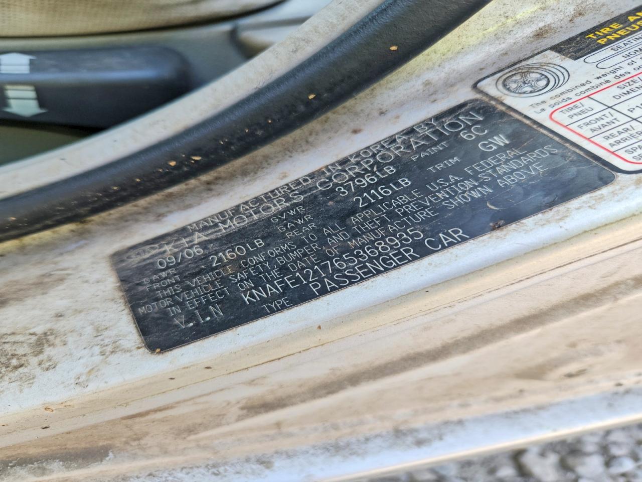 2006 Kia Spectra Ex Silver vin: KNAFE121765368935