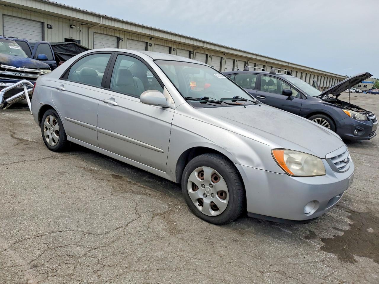 2006 Kia Spectra Ex Серебряный vin: KNAFE121765370880