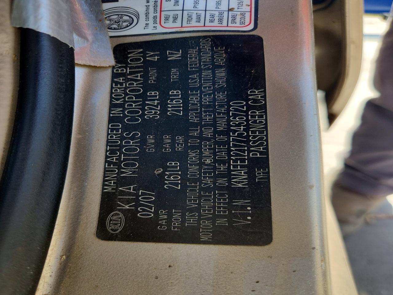 2007 Kia Spectra Lx Gold vin: KNAFE121775436720