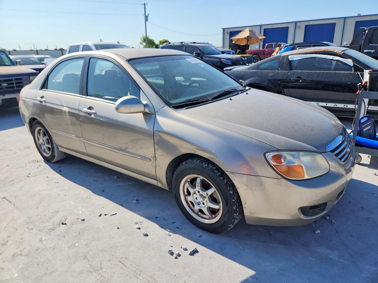 2007 Kia Spectra Lx Gold vin: KNAFE121775436720