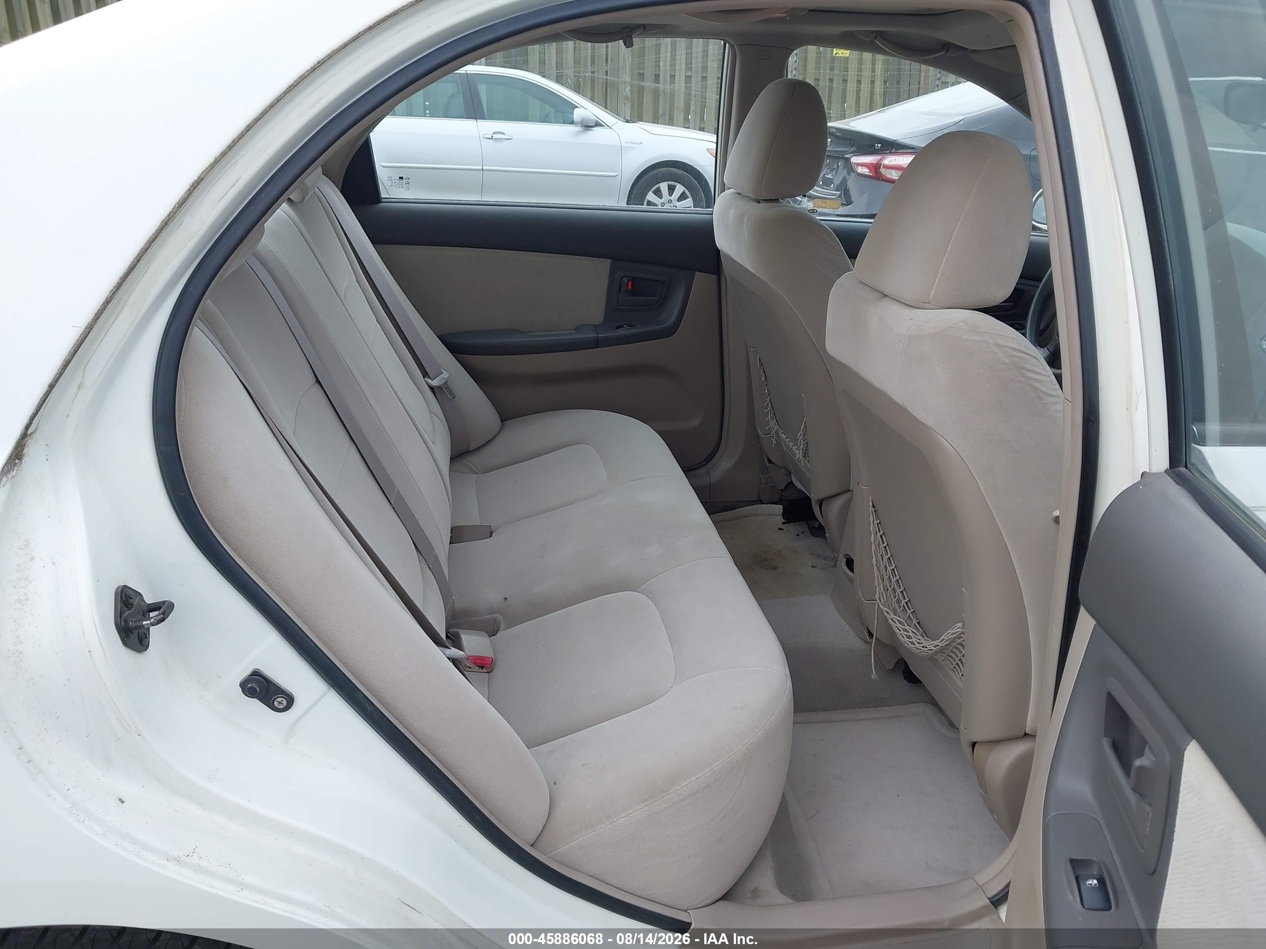 2005 Kia Spectra Ex/lx/sx White vin: KNAFE121855134107