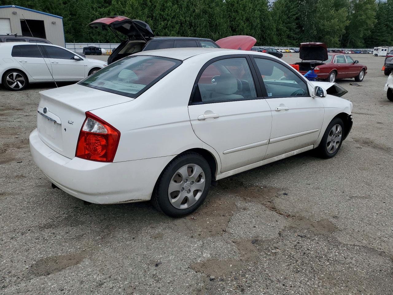 2005 Kia Spectra Lx White vin: KNAFE121855139338