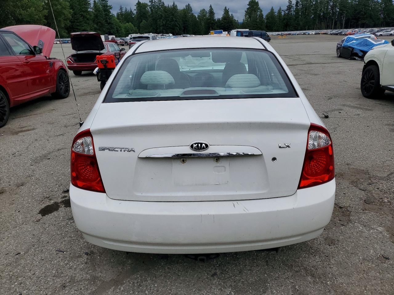 2005 Kia Spectra Lx White vin: KNAFE121855139338
