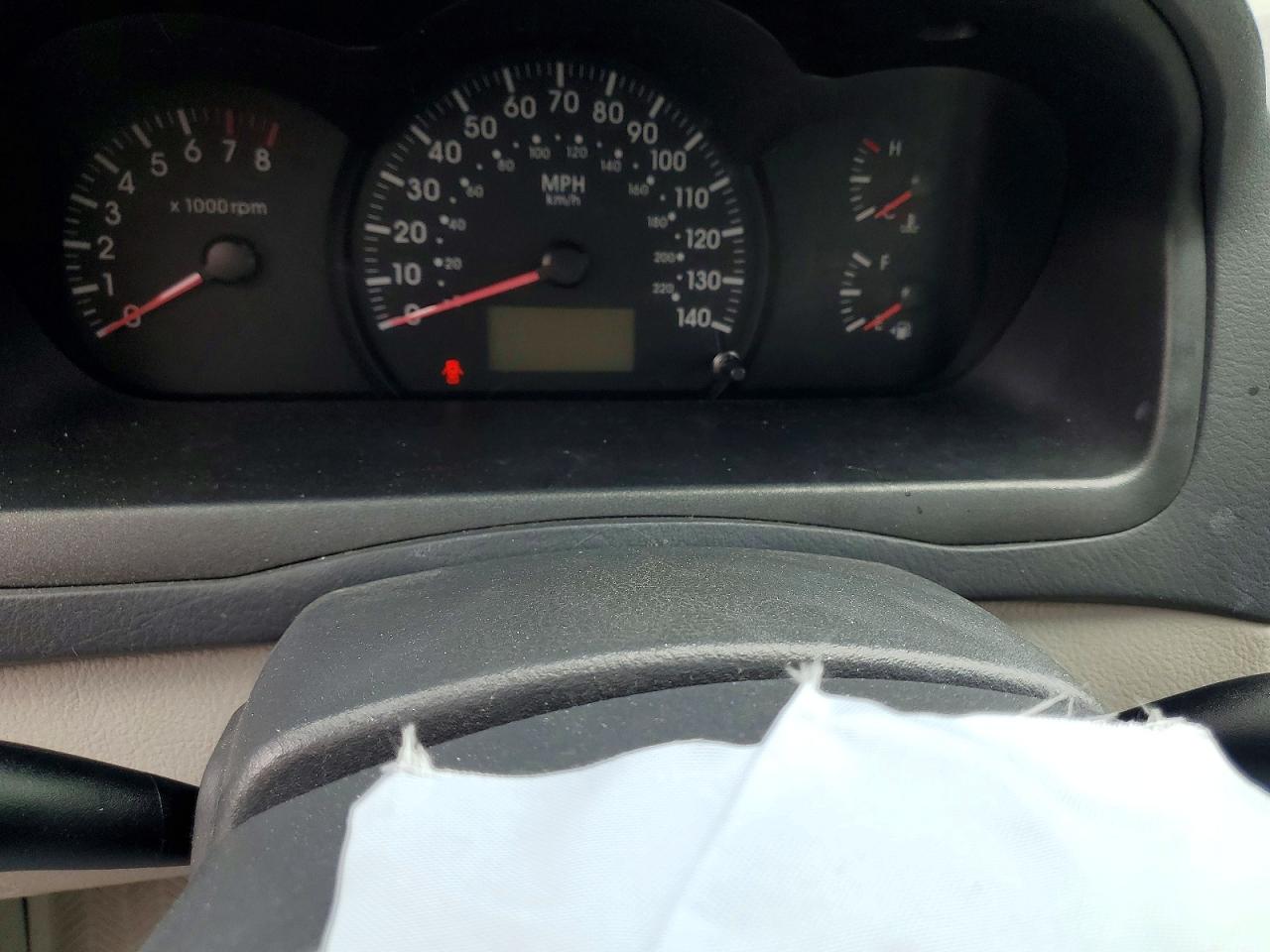 2005 Kia Spectra Lx White vin: KNAFE121855139338